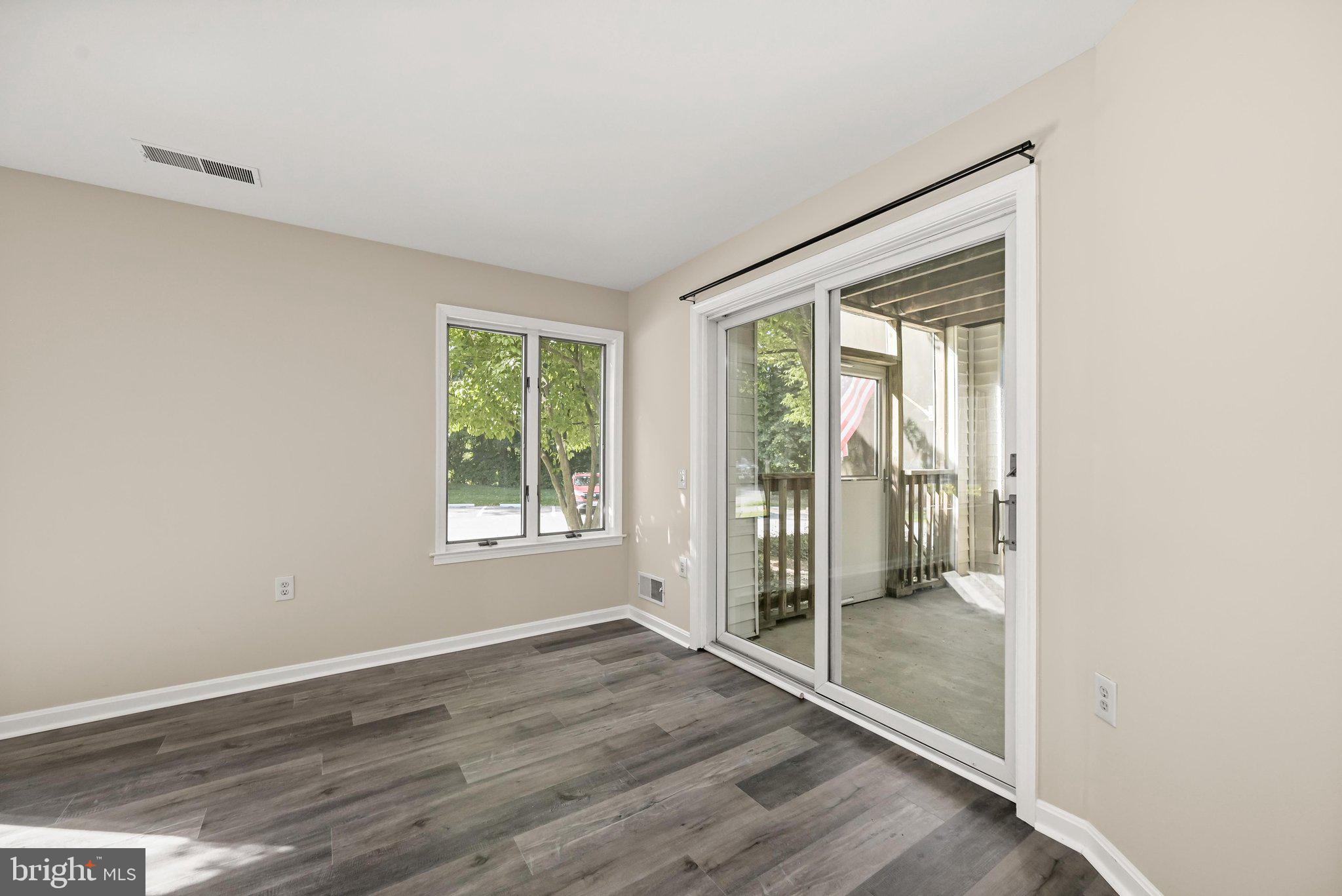 PARRS RIDGE - Residential