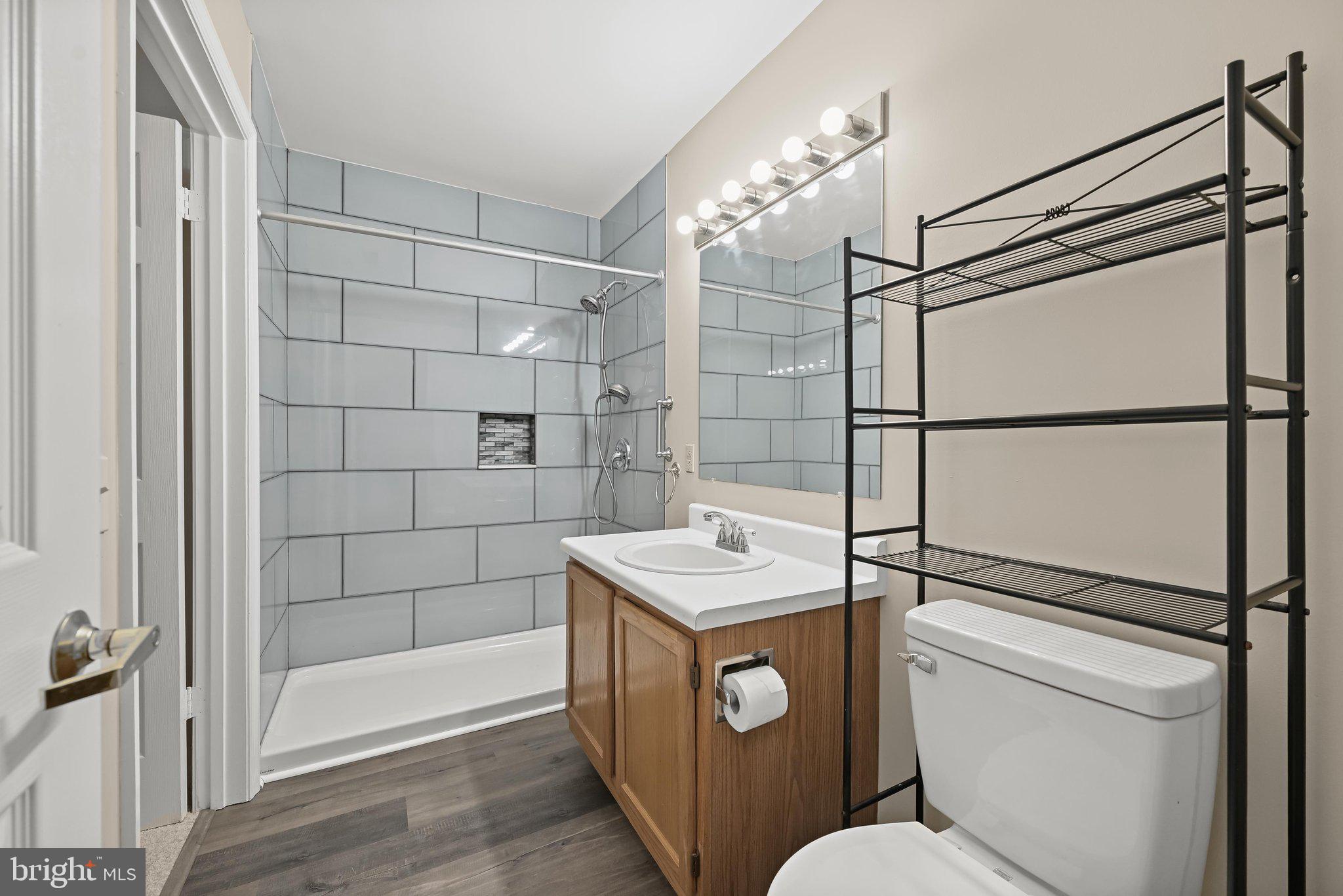 PARRS RIDGE - Residential