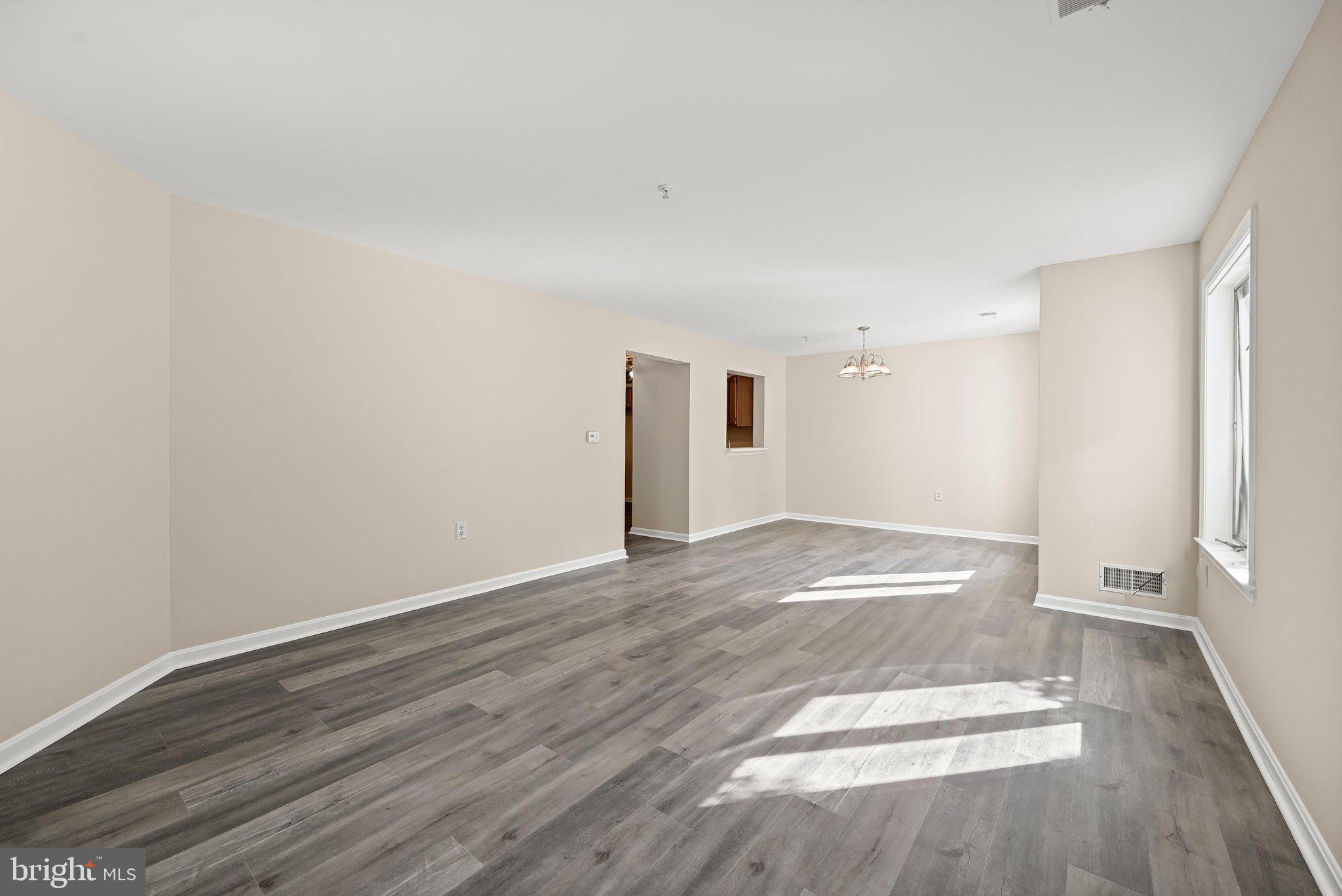 PARRS RIDGE - Residential