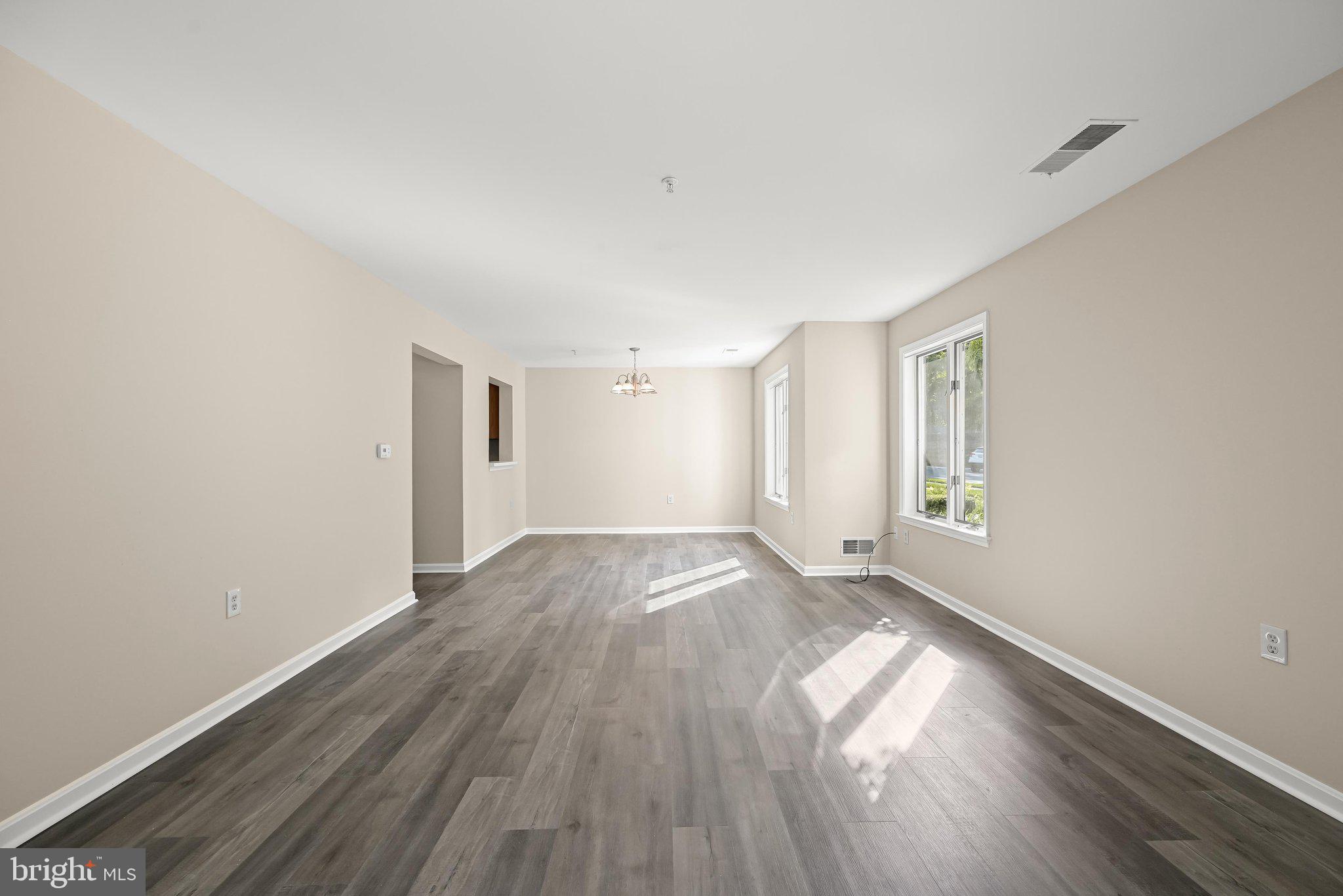 PARRS RIDGE - Residential