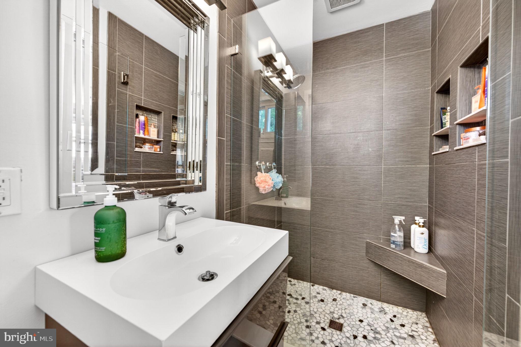 THORNLEIGH - Residential