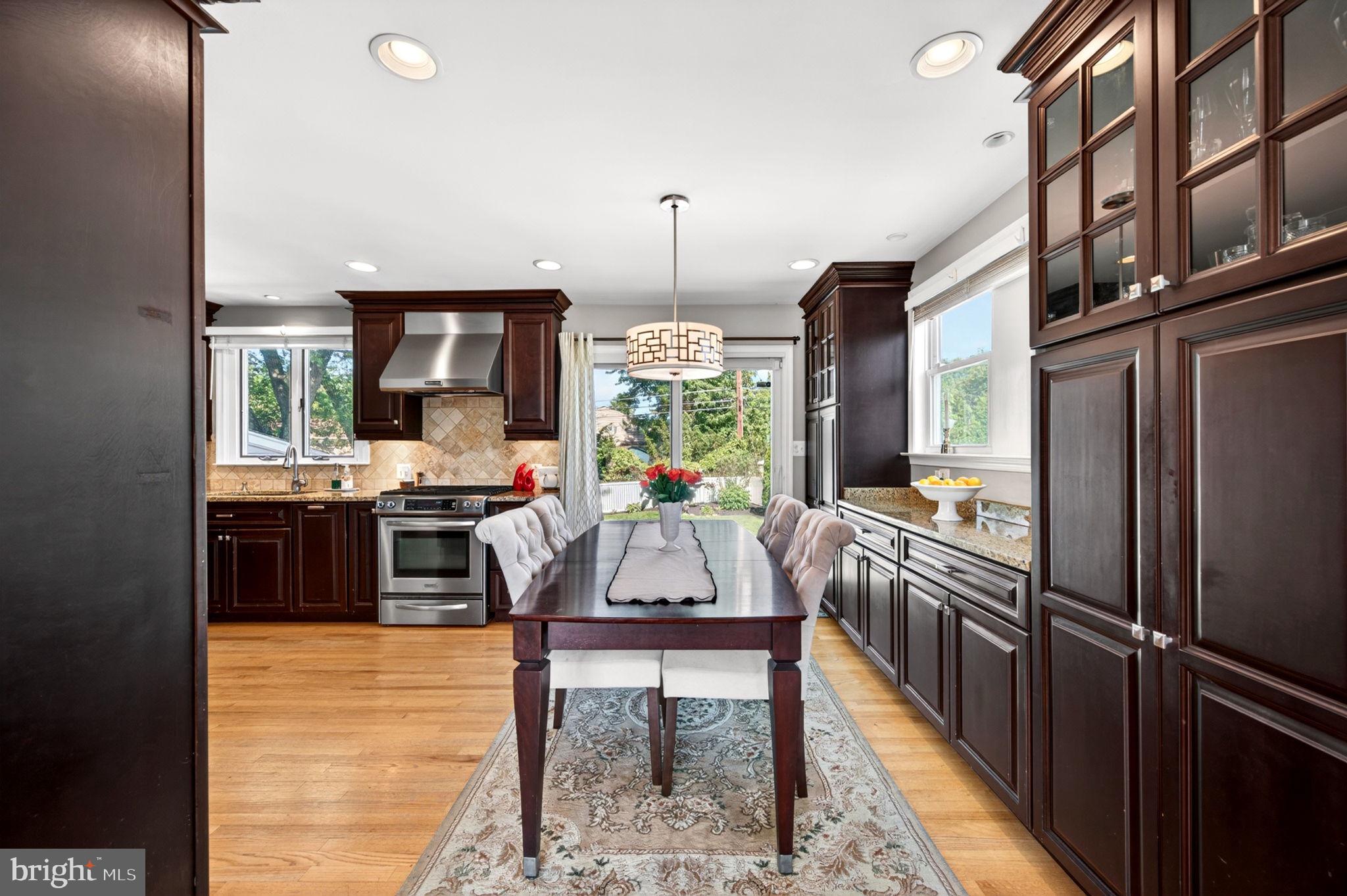 THORNLEIGH - Residential