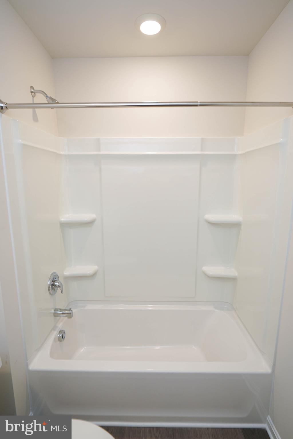 SASSAFRAS MEADOWS - Residential Lease