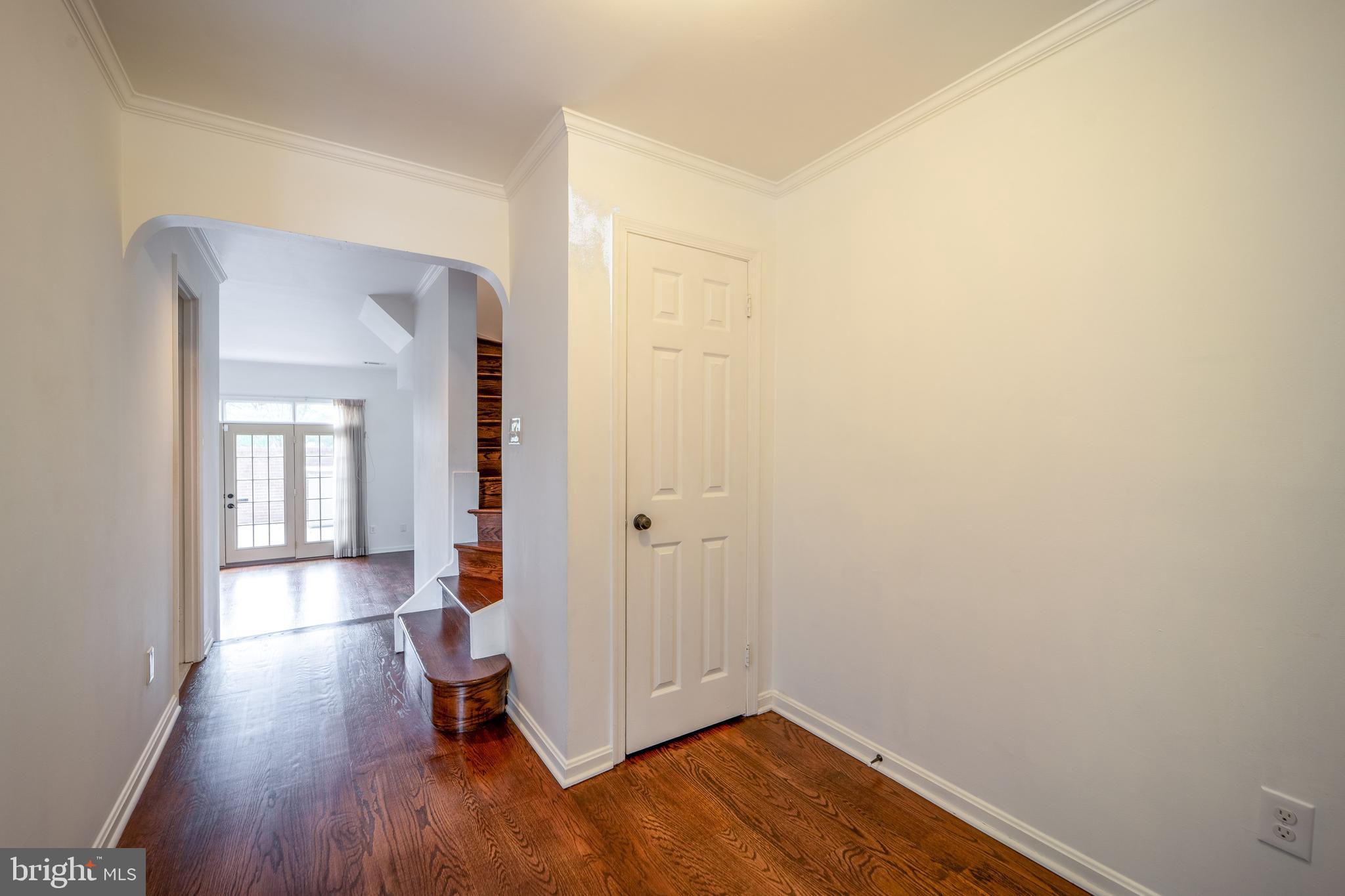 LAUREL MEWS - Residential Lease