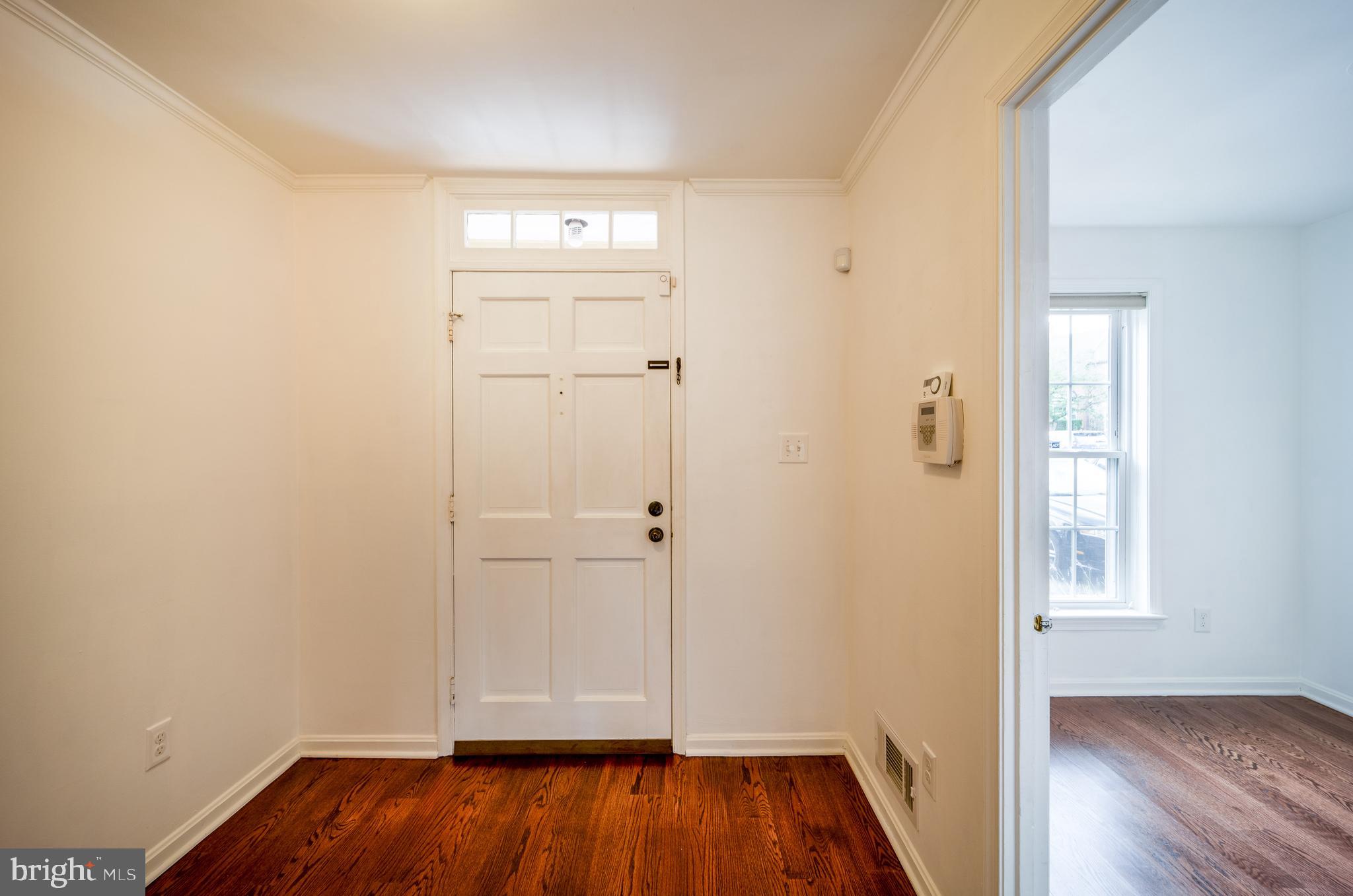 LAUREL MEWS - Residential Lease