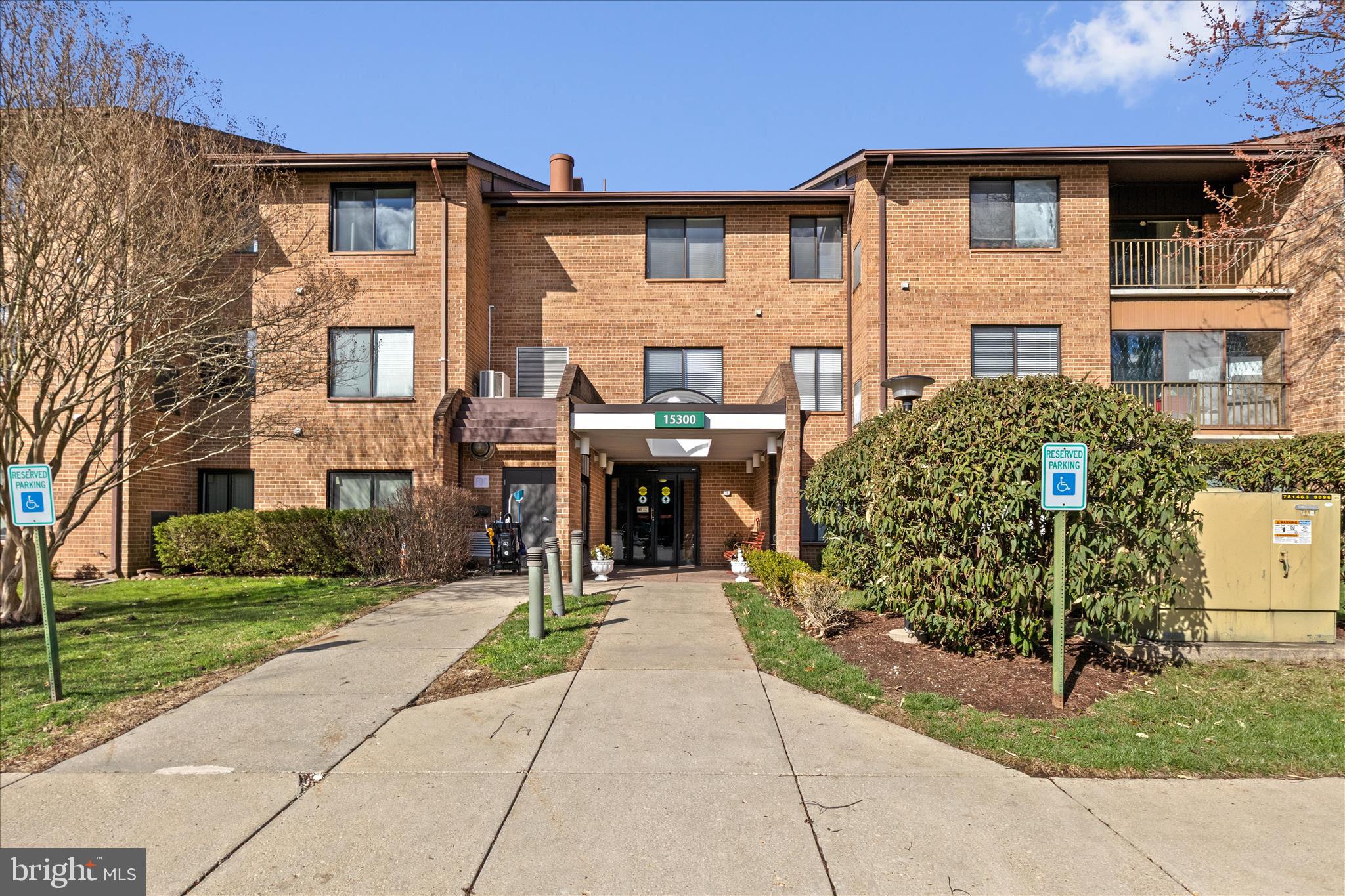 ROSSMOOR MUTUAL #19 - Residential