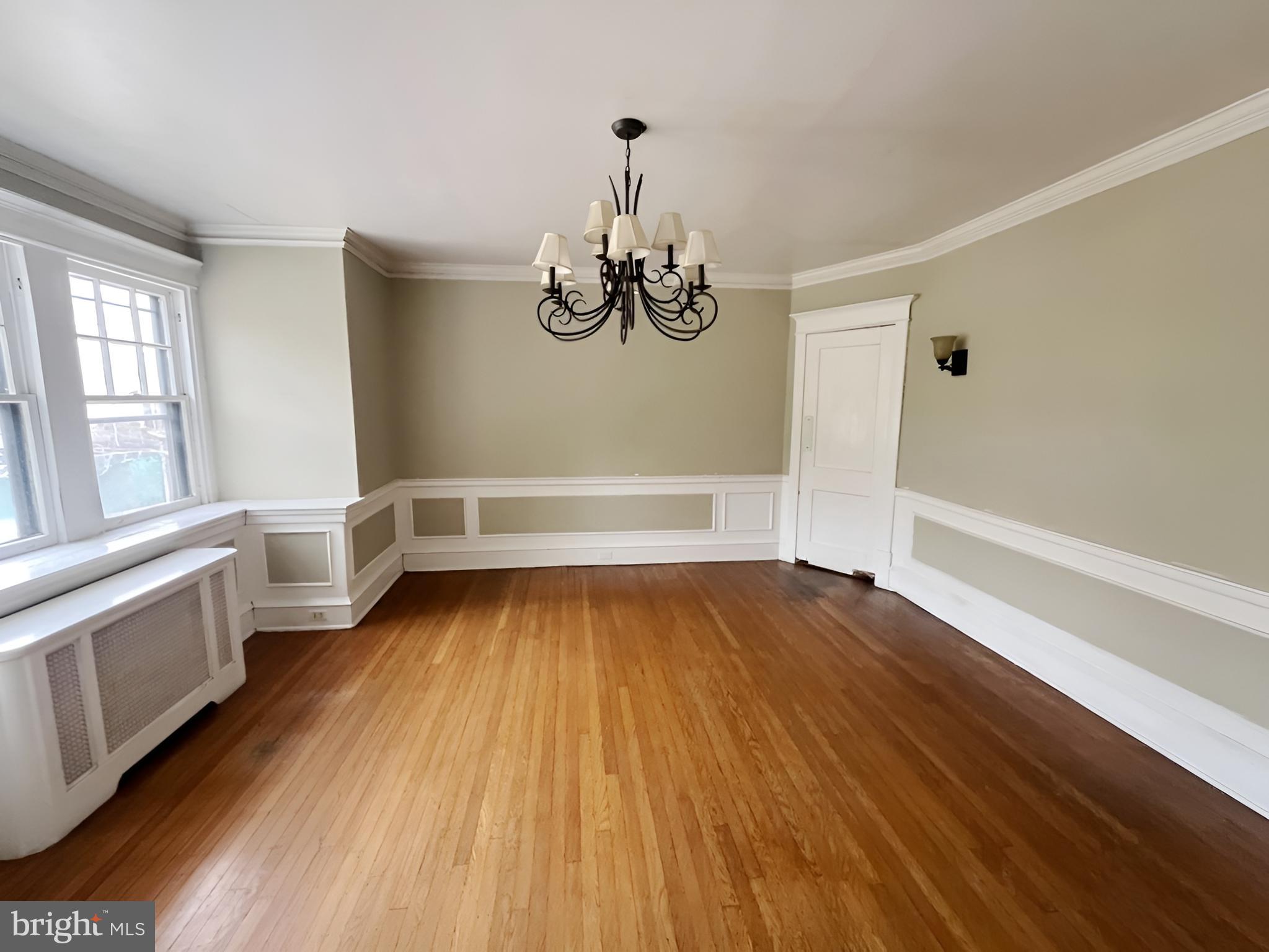 EAST OAK LANE - Residential
