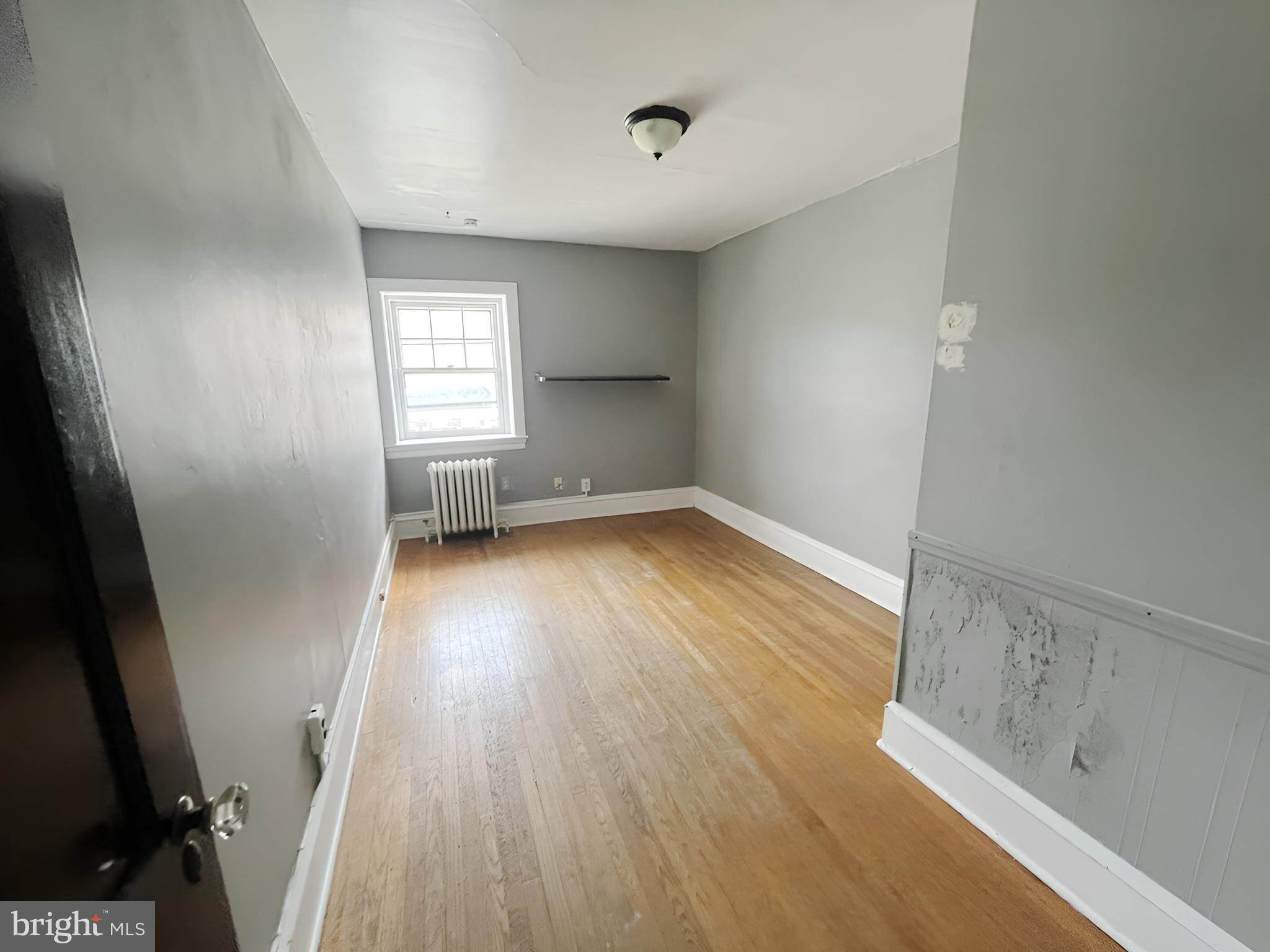 EAST OAK LANE - Residential