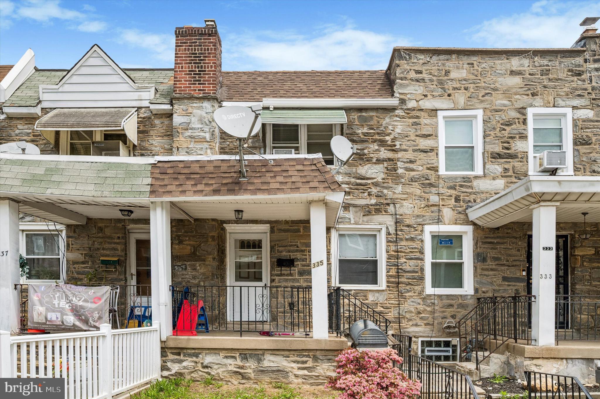 The seller is open to considering all reasonable offers! 

Welcome to this charming 3-bedroom, 1.5-bath townhome located in the desirable area of Upper Darby. This property features stunning wood floors throughout, creating a warm and inviting atmosphere. The spacious kitchen is perfect for culinary enthusiasts and offers ample cabinetry and counter space, making it ideal for both cooking and entertaining. An unfinished basement houses the laundry area, providing valuable storage and the potential for further development. This home is currently tenant-occupied, requiring 24 hours' notice for showings, making it an excellent opportunity for first-time homebuyers or investors looking to expand their portfolio. Don’t miss out on this fantastic opportunity to own a well-maintained property in a thriving community!
Schedule your showing today!