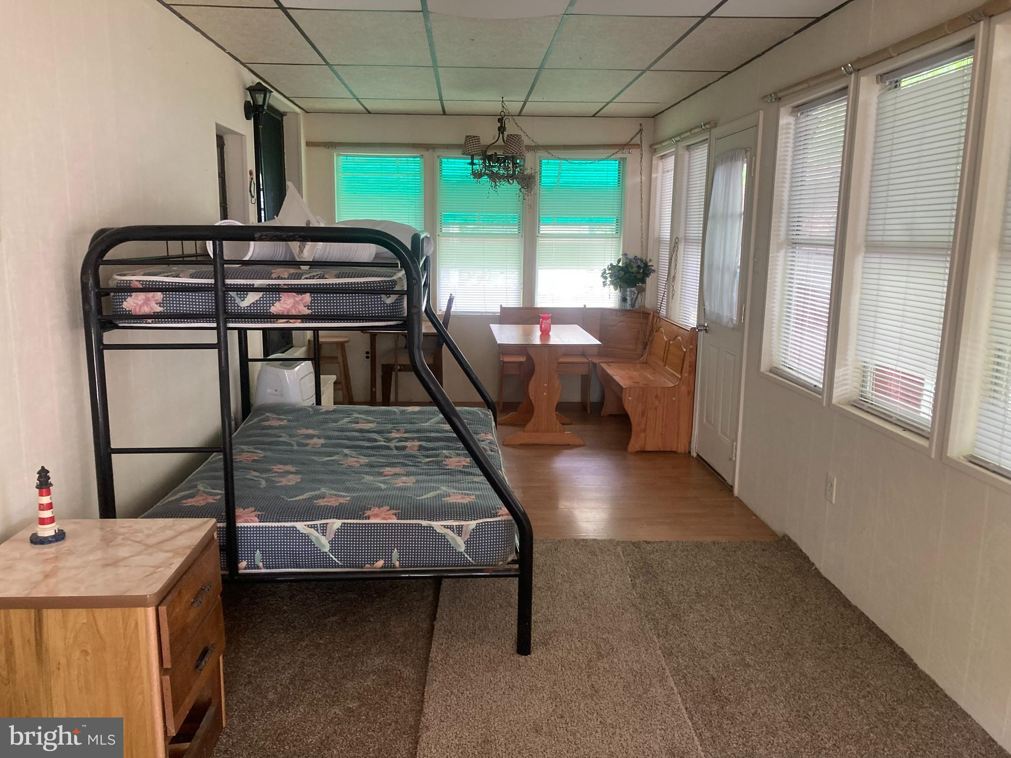 INDIAN ACRES - Residential