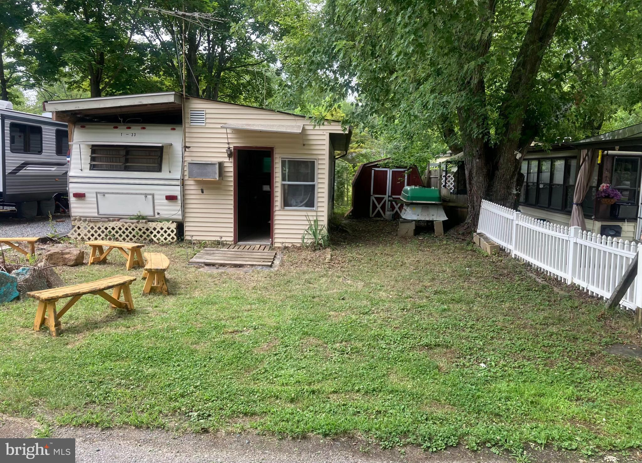 INDIAN ACRES - Residential