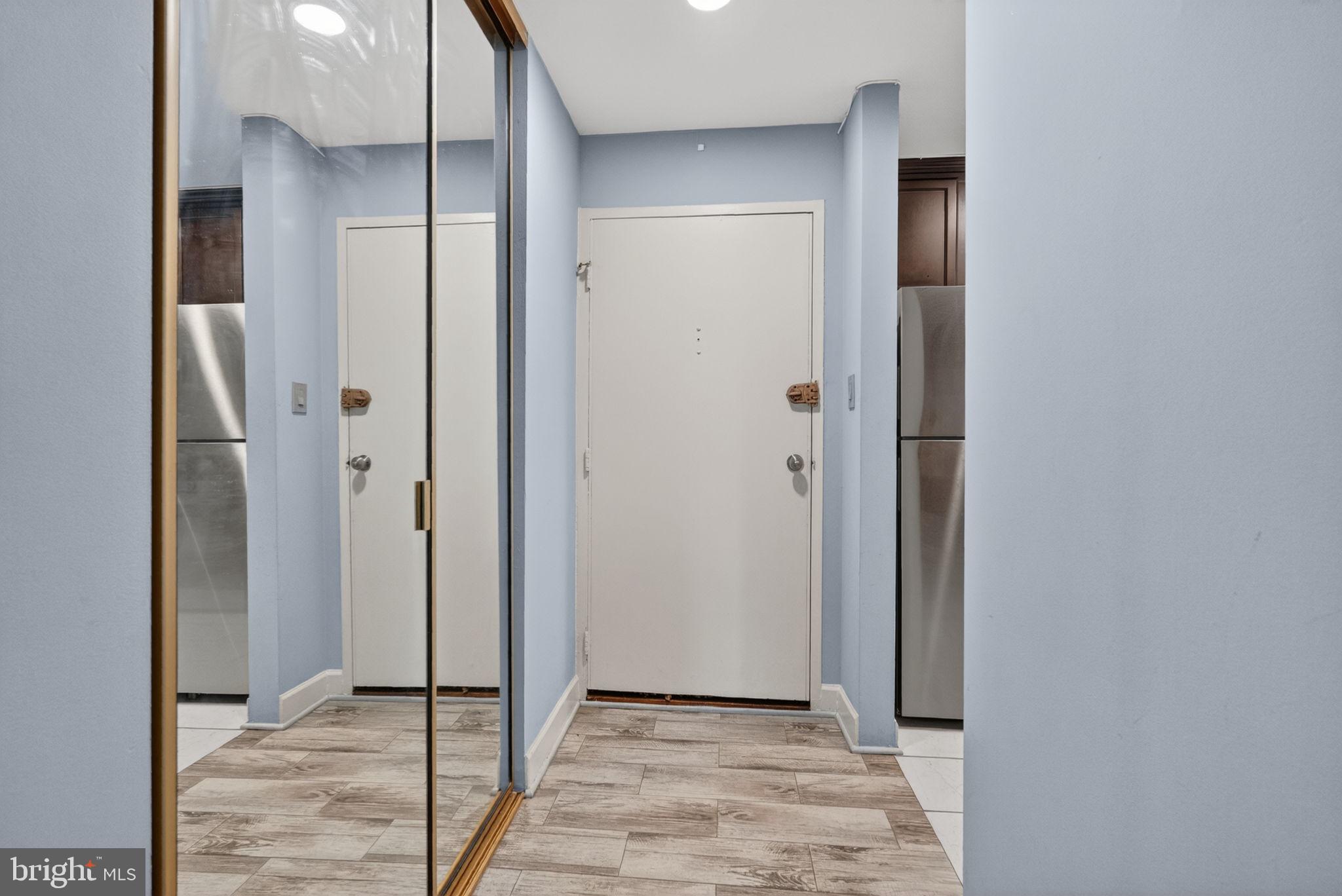 BOLLING BROOK TOWERS - Residential
