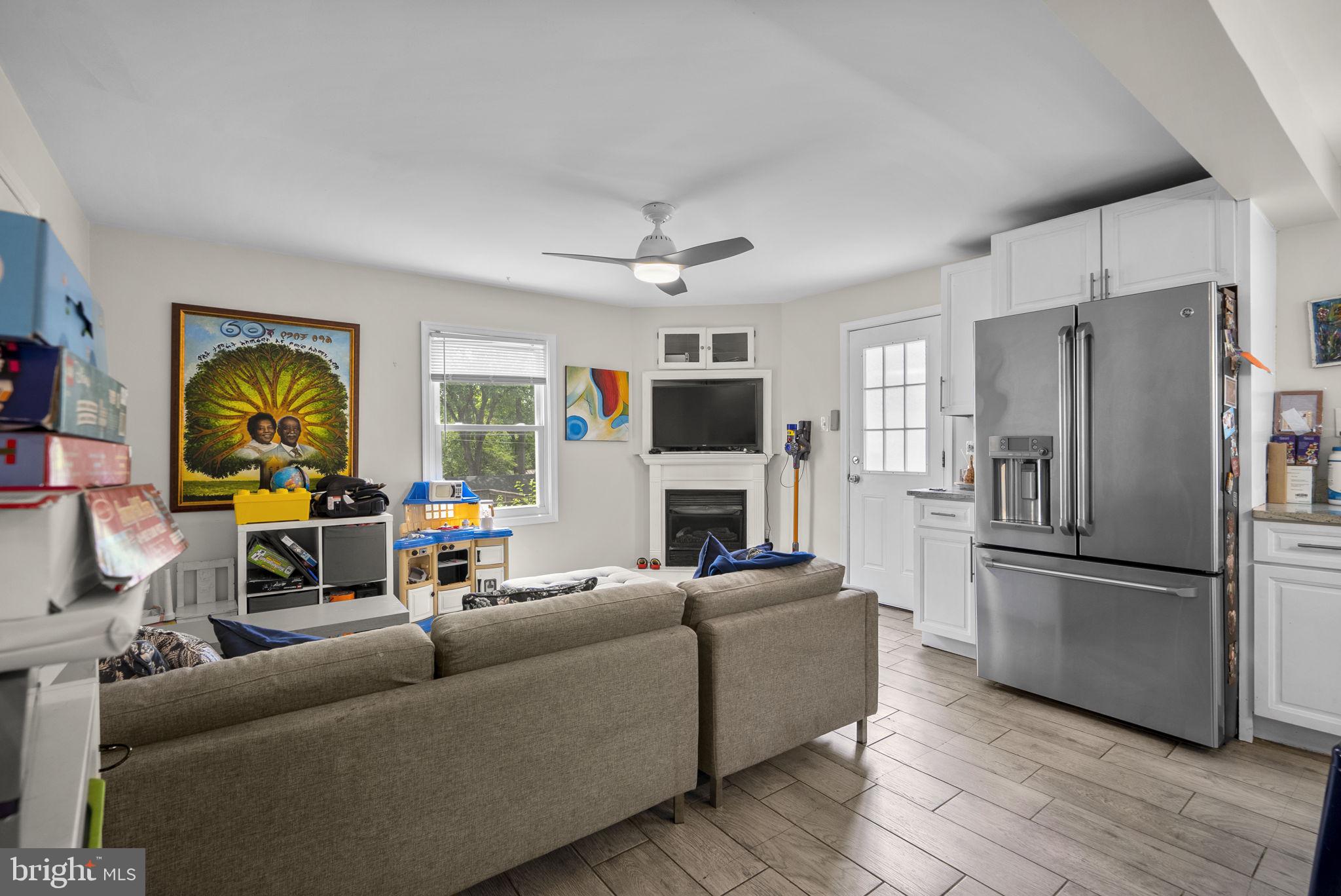 WINES & JOHNSONS 2ND ADD - Residential