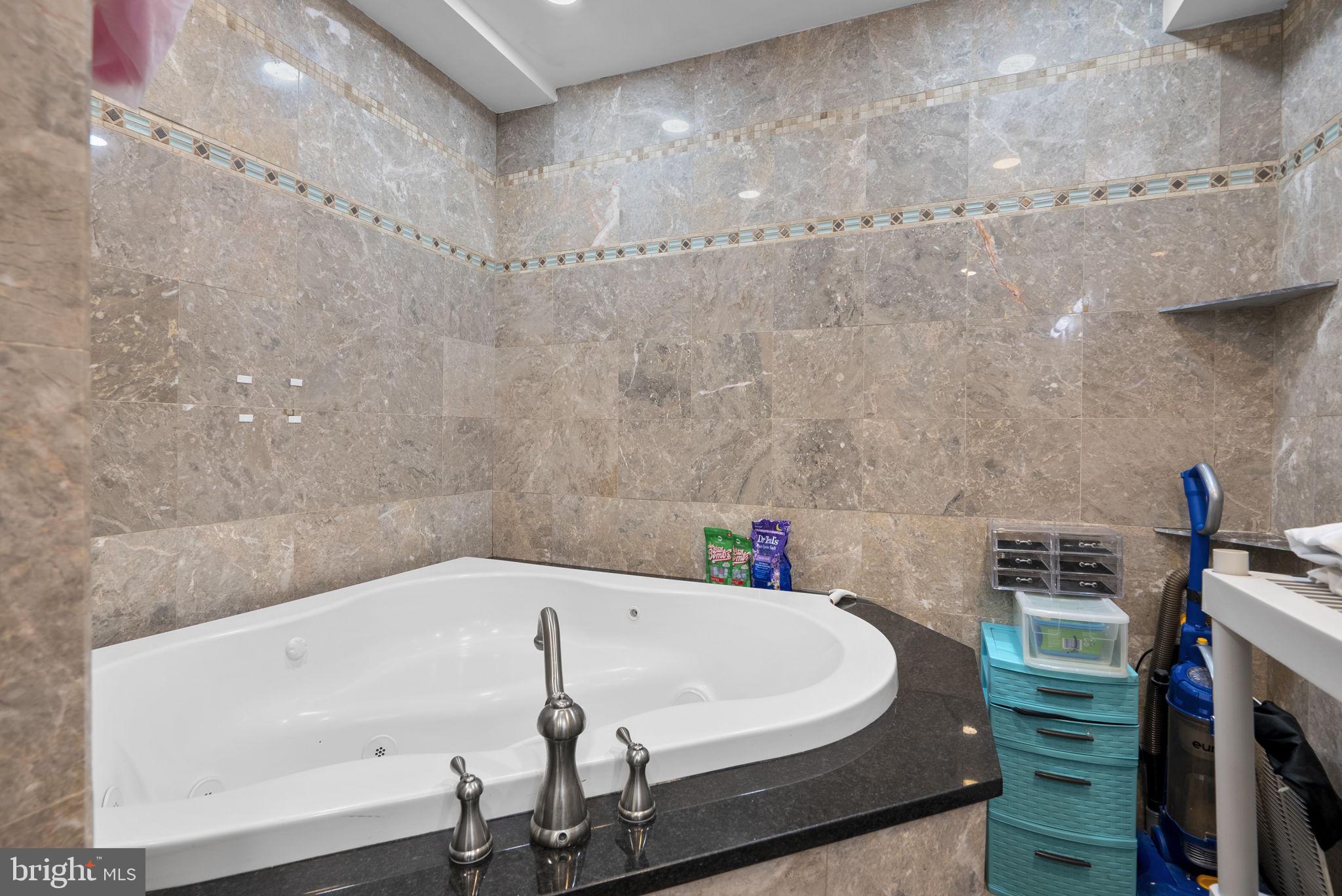 WINES & JOHNSONS 2ND ADD - Residential