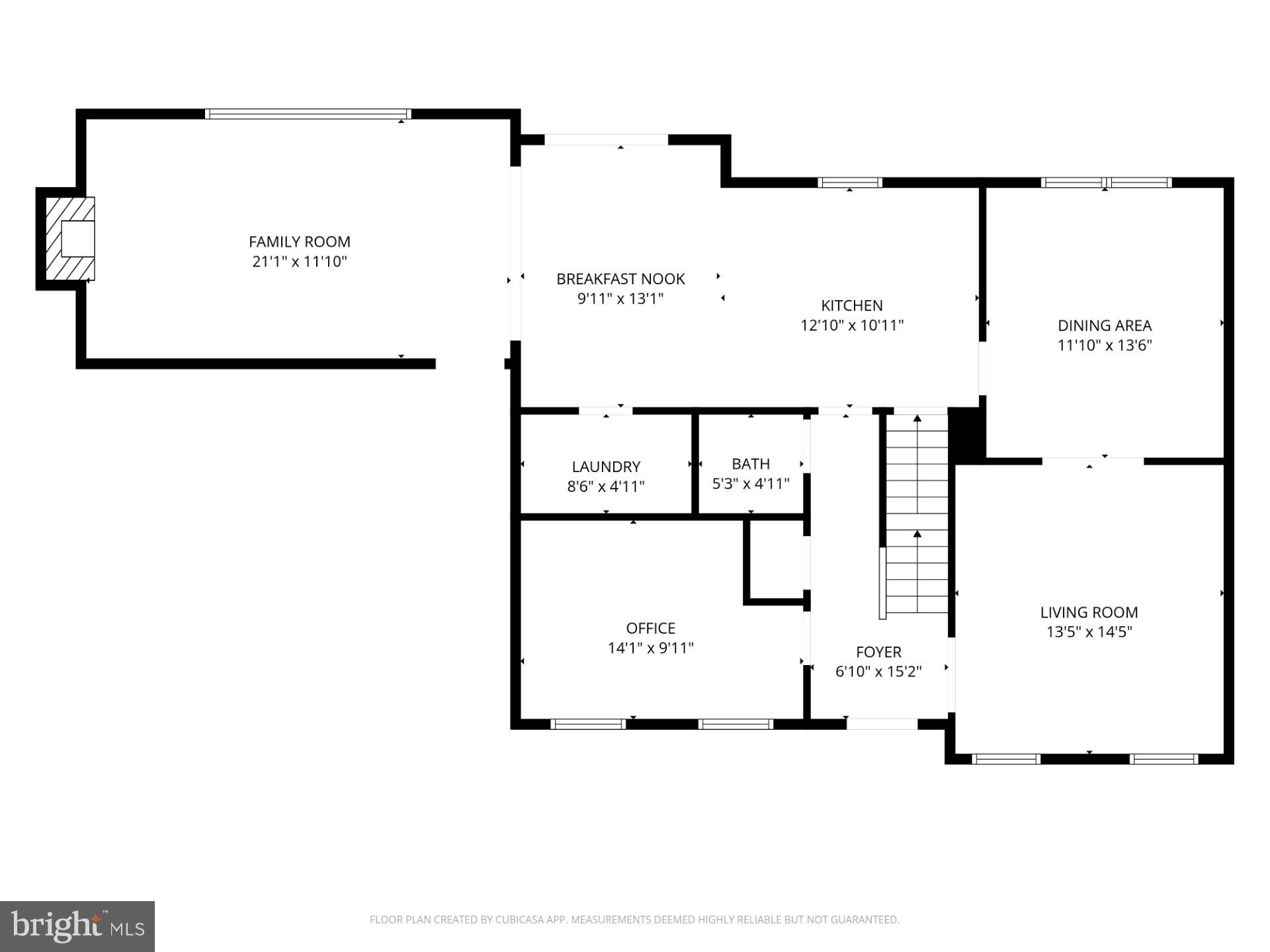 CENTRE HALL - Residential