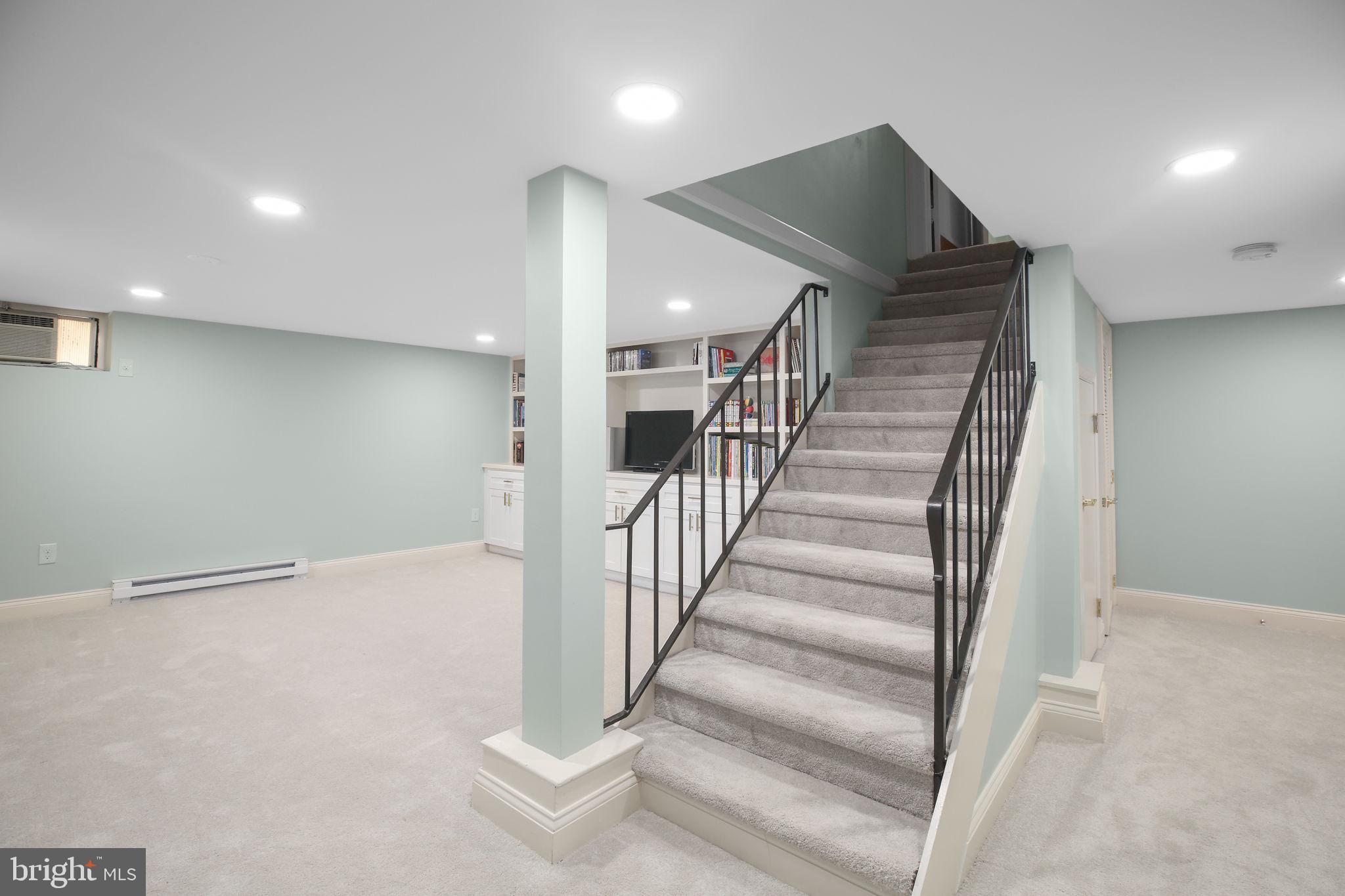 COLLEGE HEIGHTS - Residential