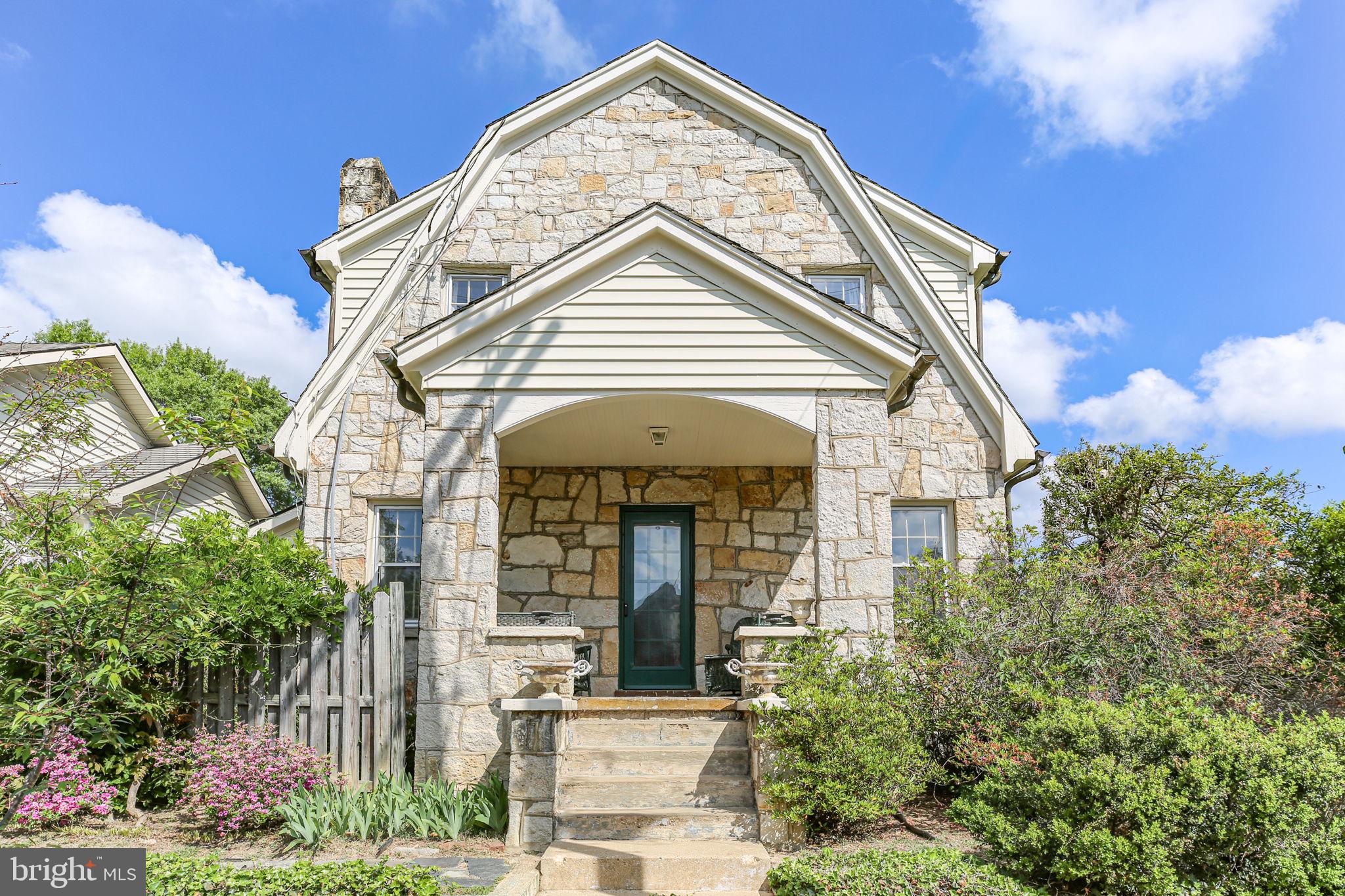 COLLEGE HEIGHTS - Residential