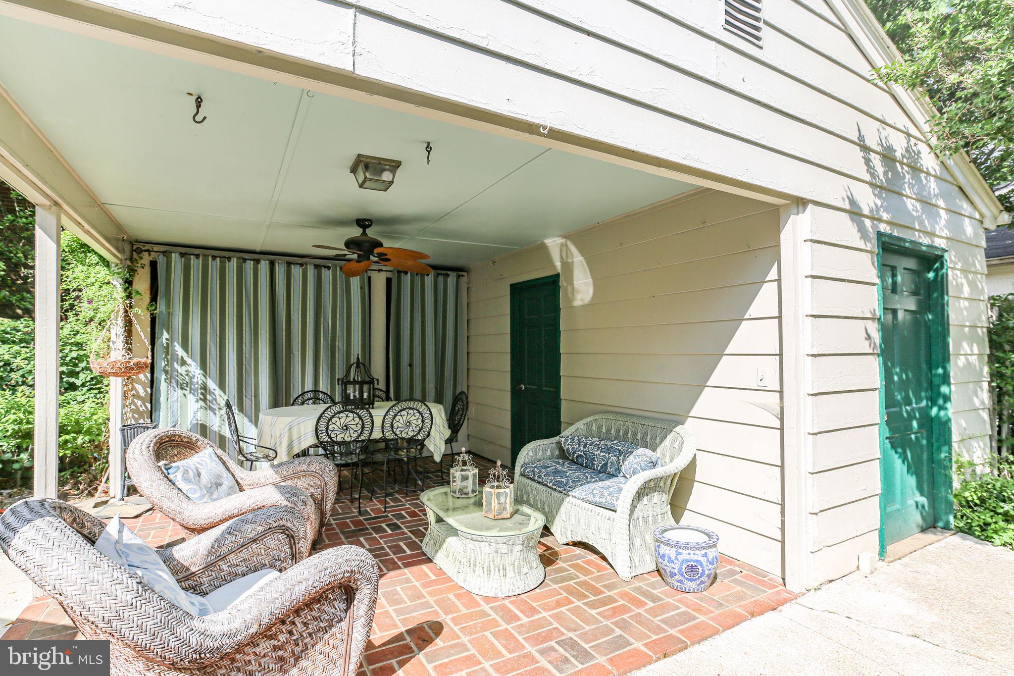 COLLEGE HEIGHTS - Residential