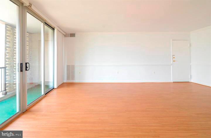IVYMOUNT COURT - Residential