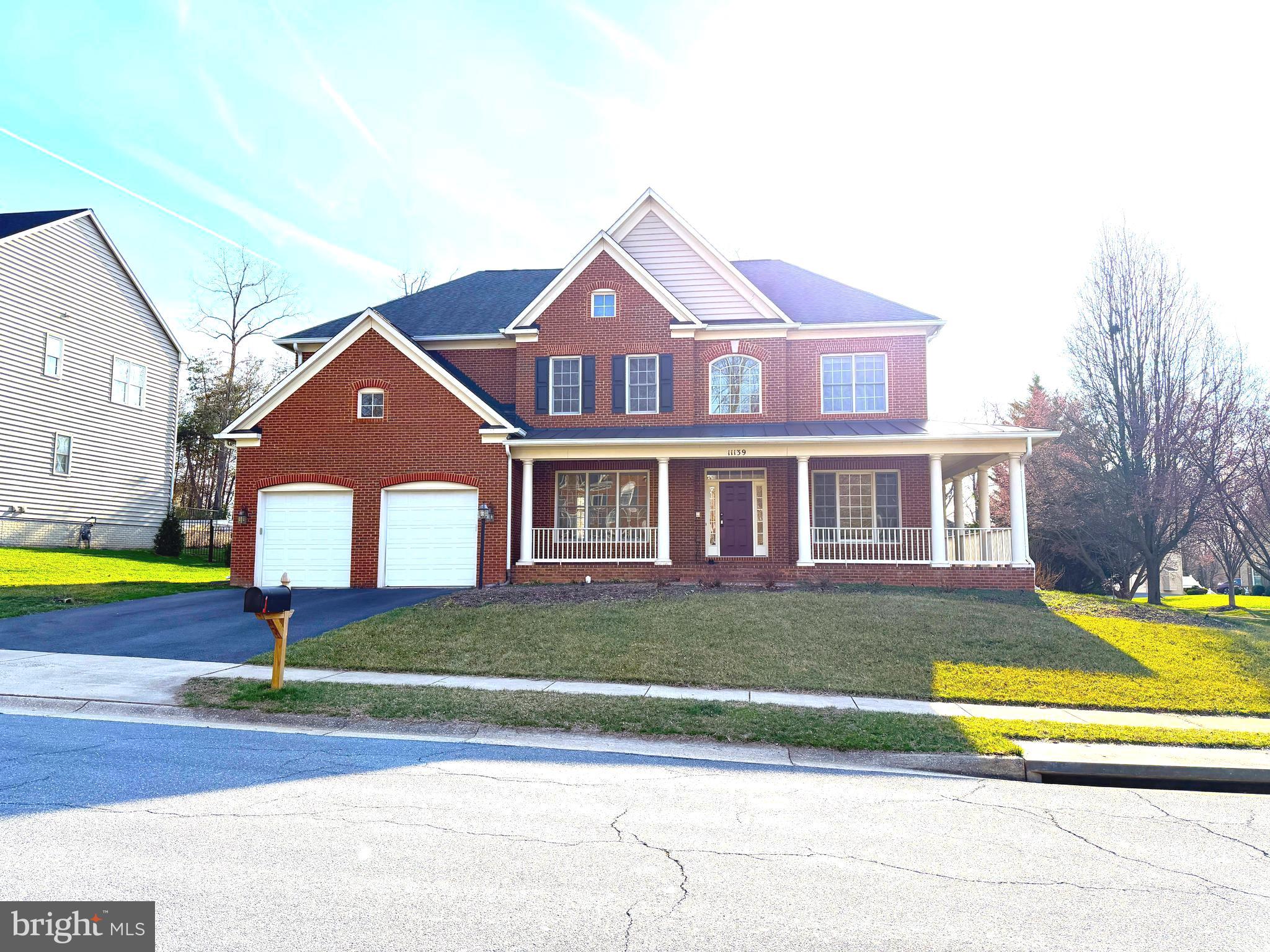 WINDSOR KNOLLS - Residential