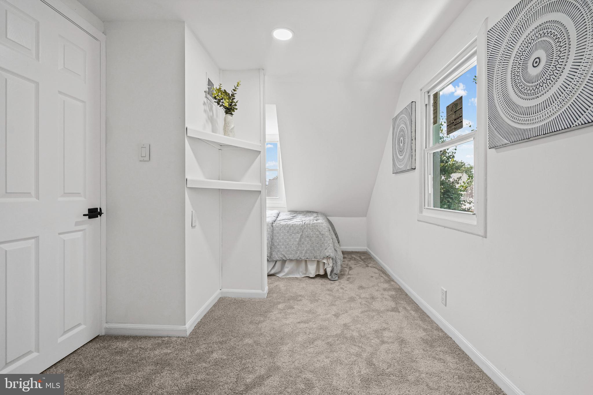 WATERSEDGE - Residential