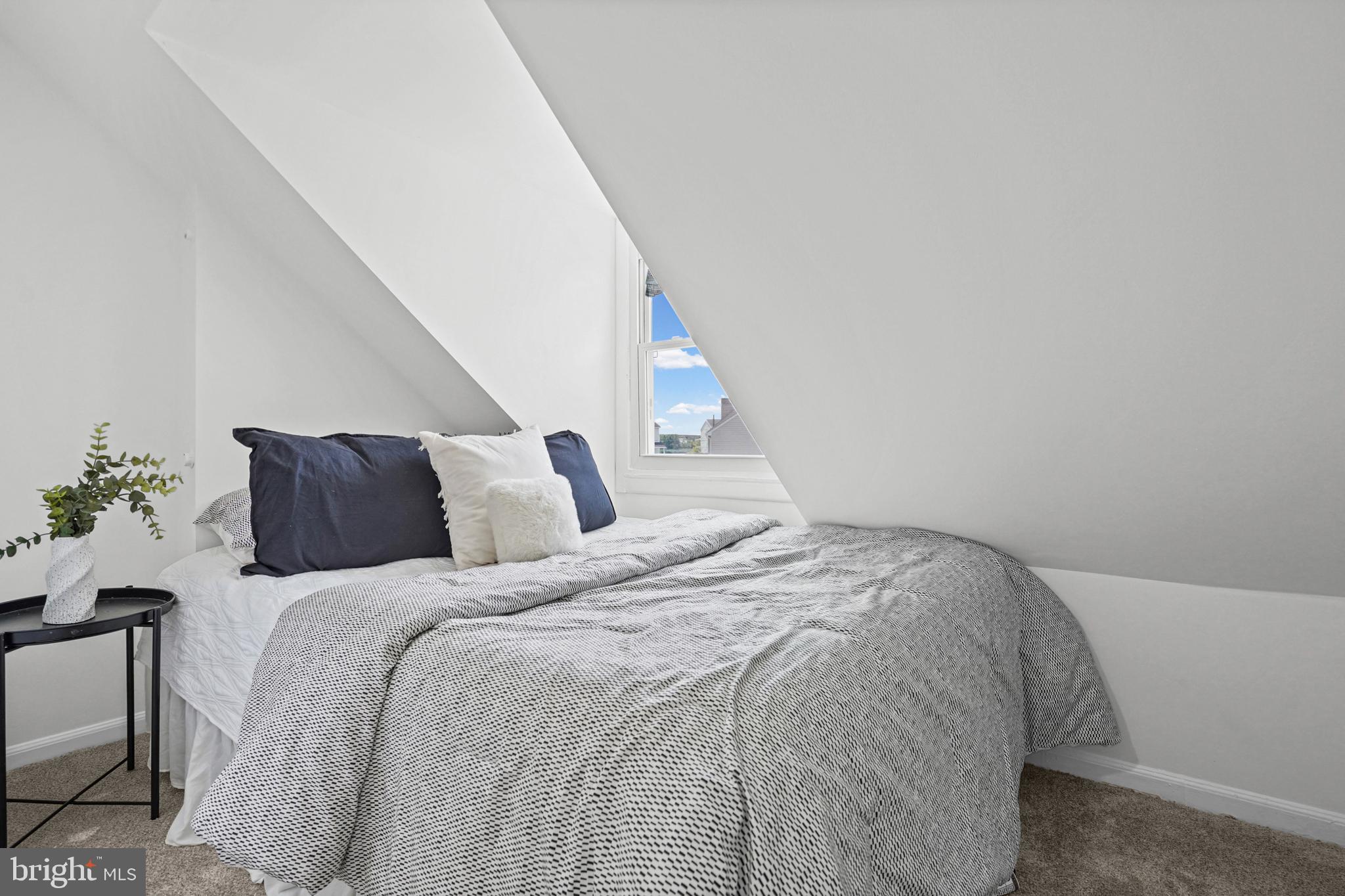 WATERSEDGE - Residential