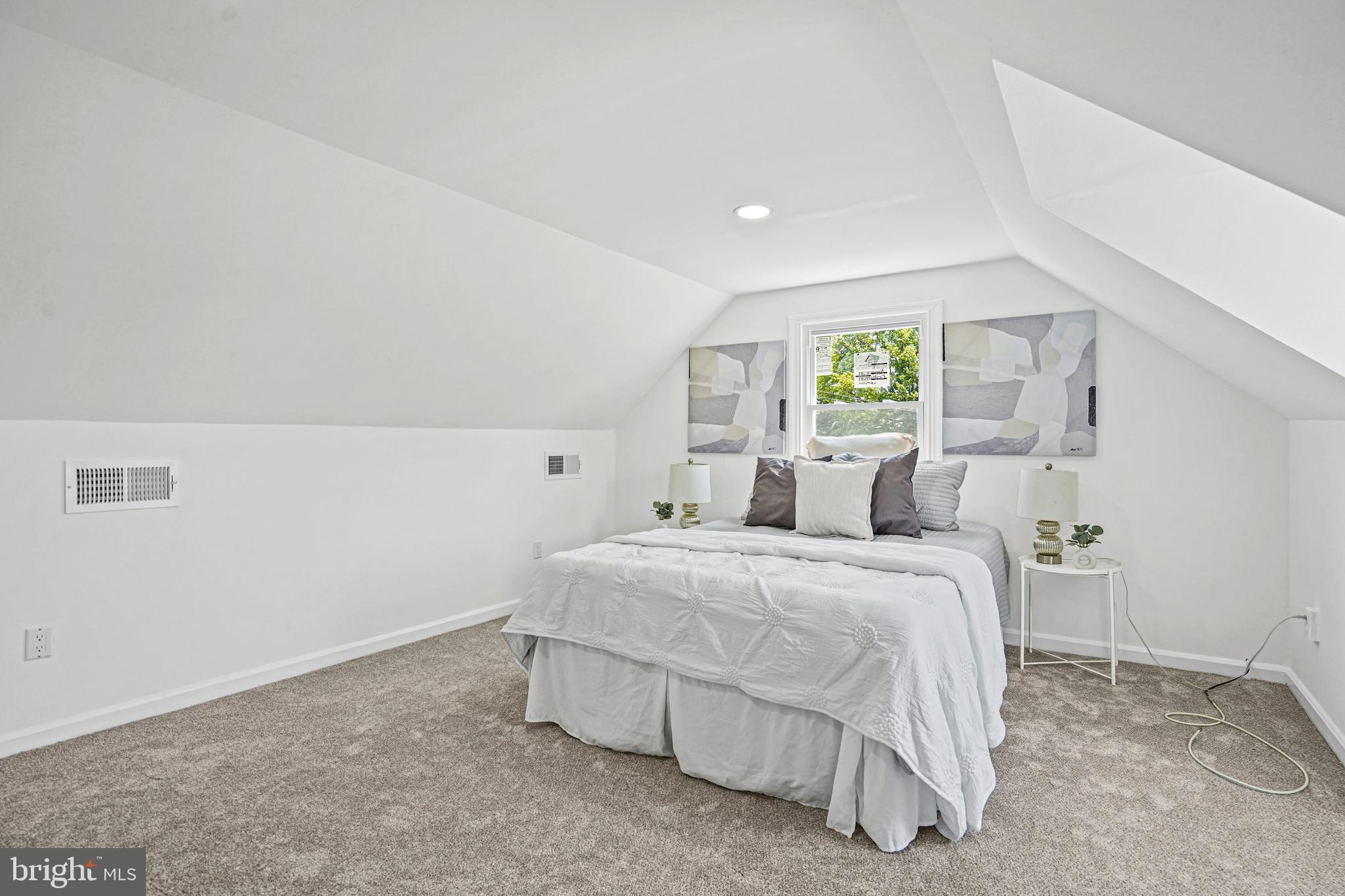 WATERSEDGE - Residential