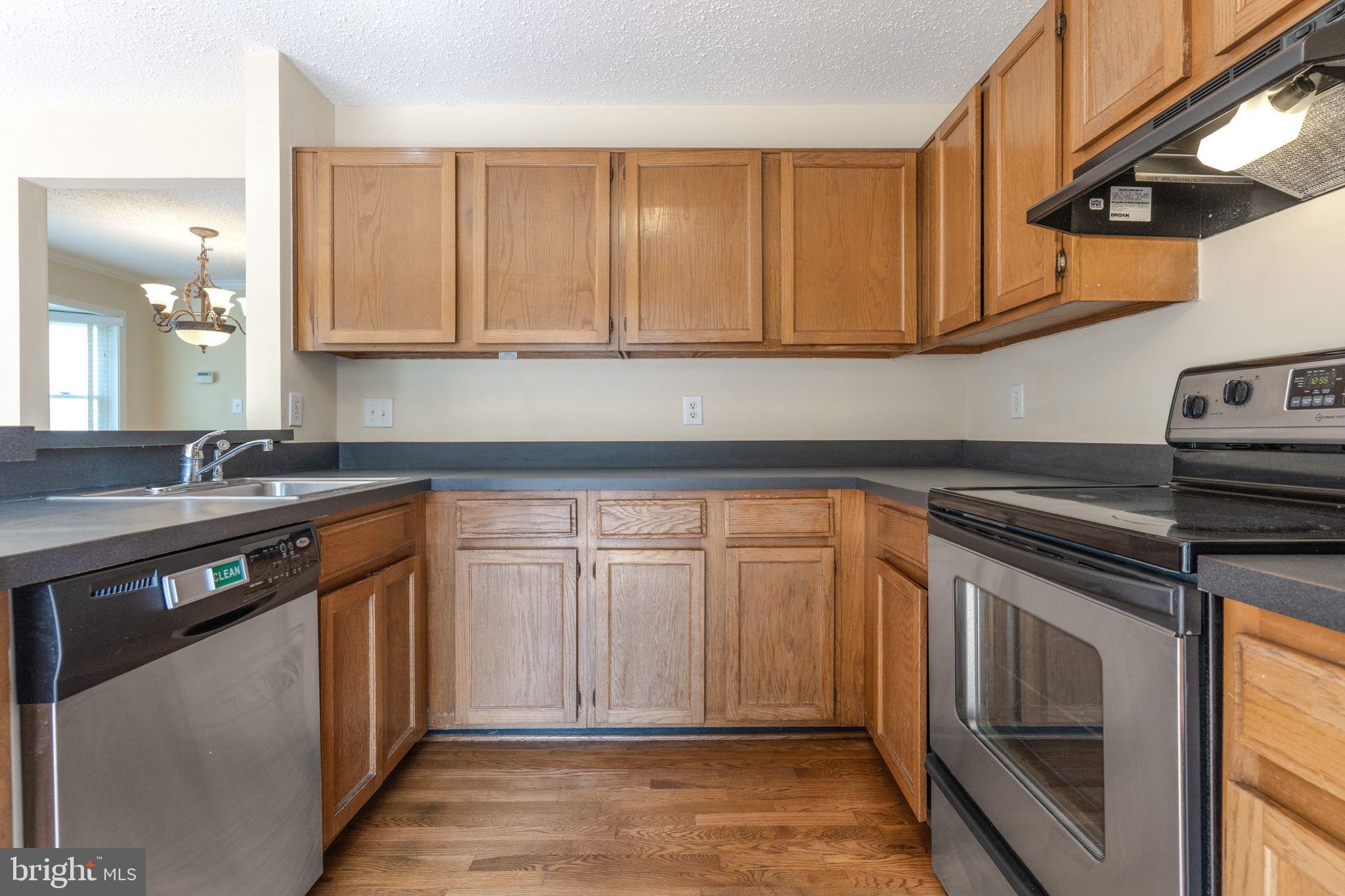 LAKE RIDGE - MOHICAN - Residential Lease