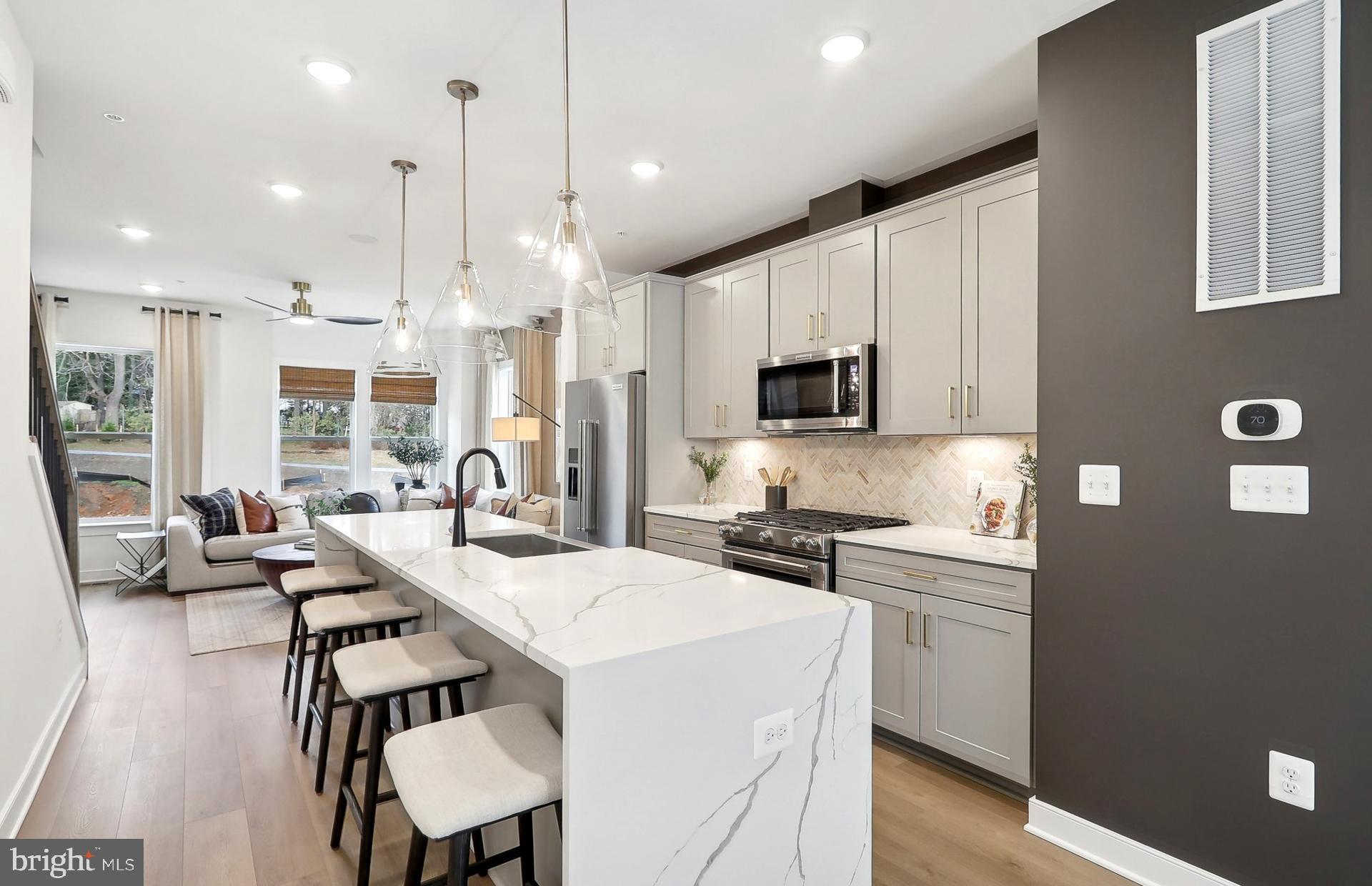 FARMSTEAD DISTRICT - Residential
