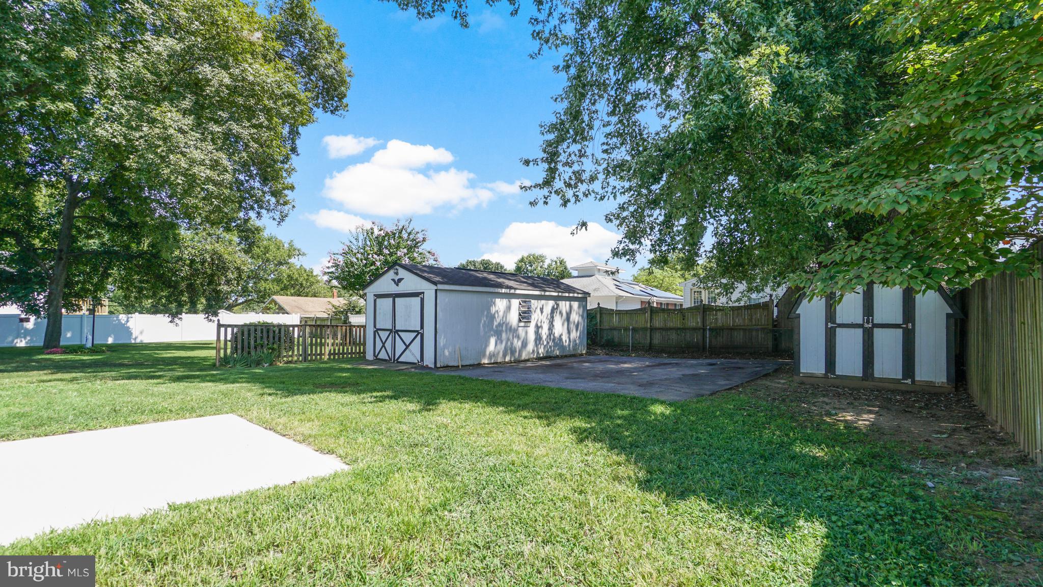 RIVIERA BEACH - Residential