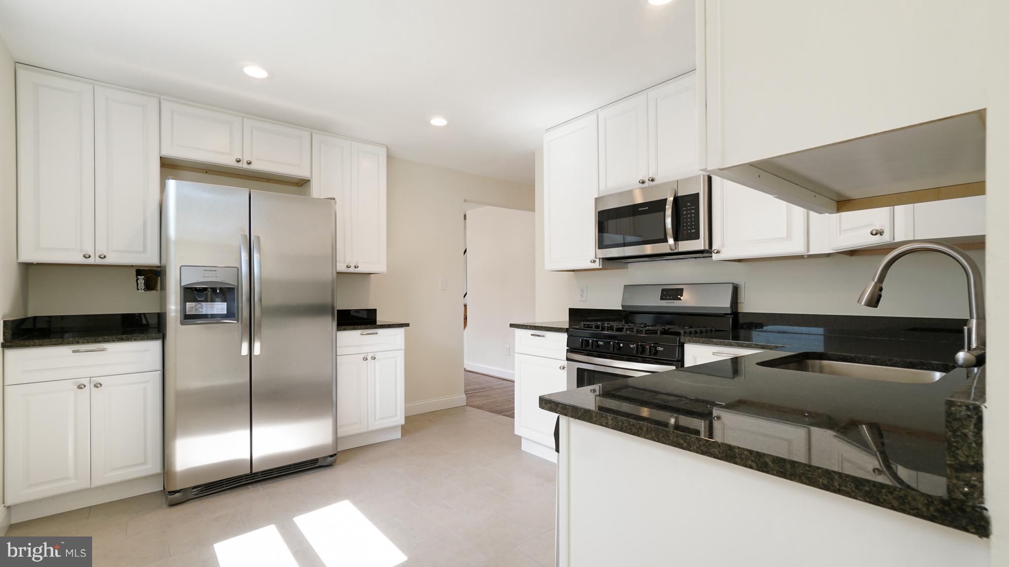 RIVIERA BEACH - Residential