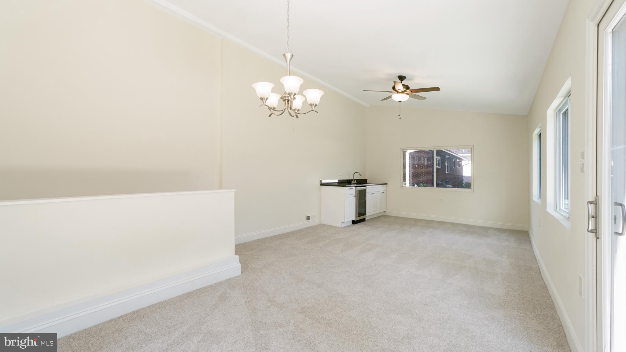 RIVIERA BEACH - Residential