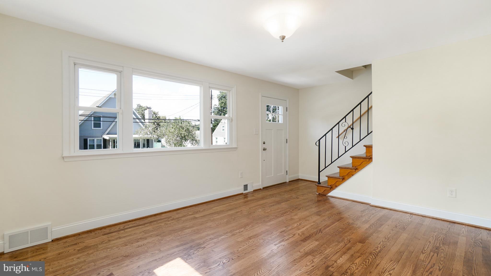 RIVIERA BEACH - Residential