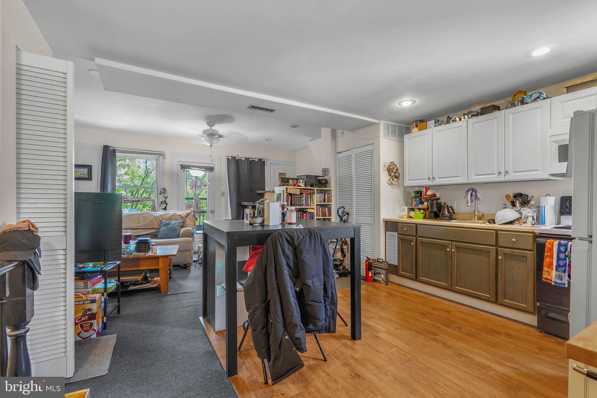 FAIRMOUNT - Residential Income