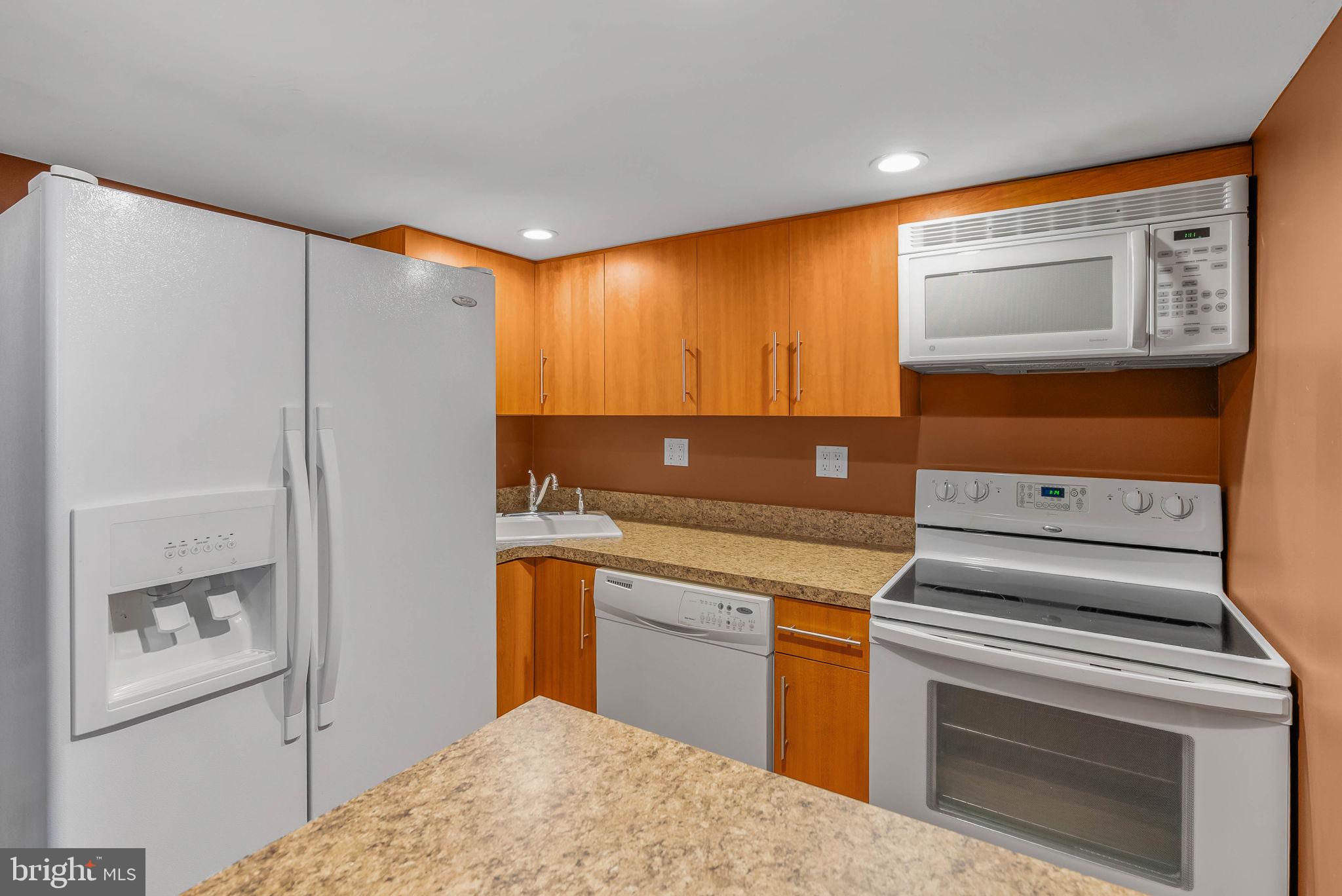 FAIRMOUNT - Residential Income