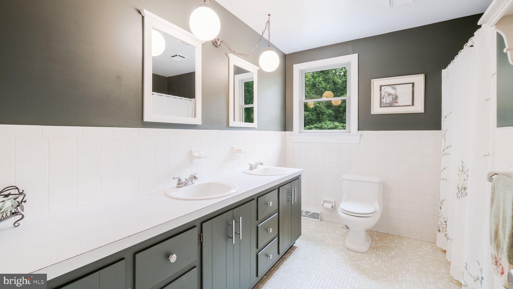 HAWK RIDGE - Residential