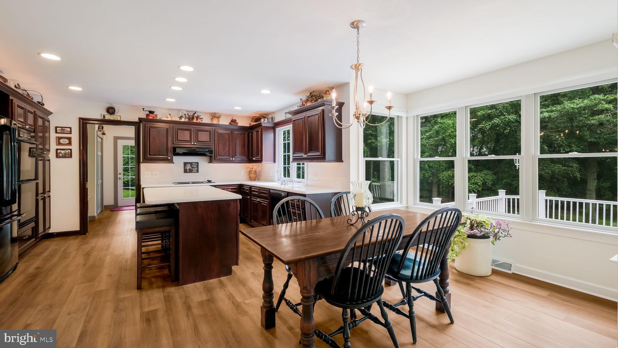 HAWK RIDGE - Residential