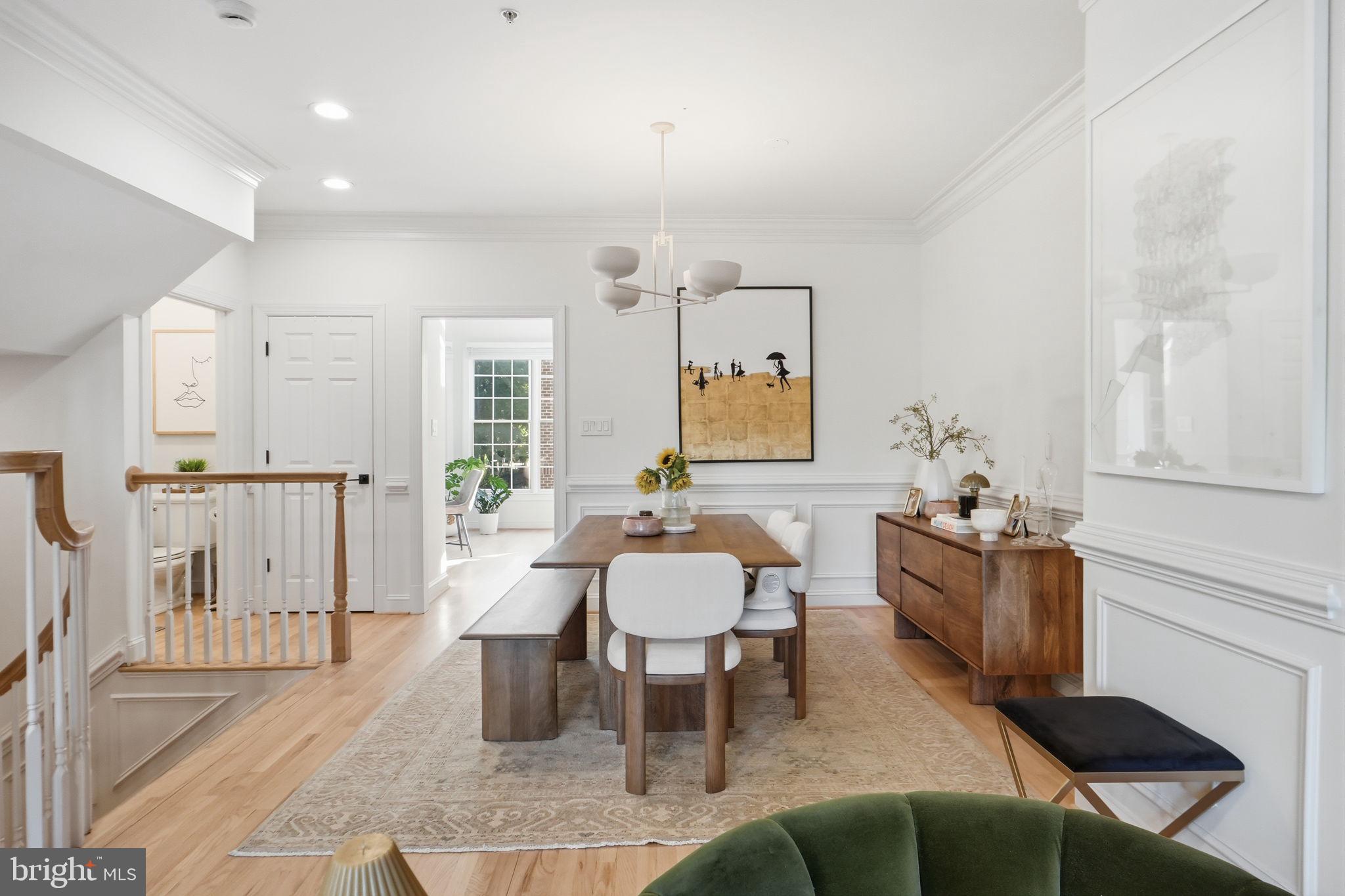 MCLEAN CREST - Residential