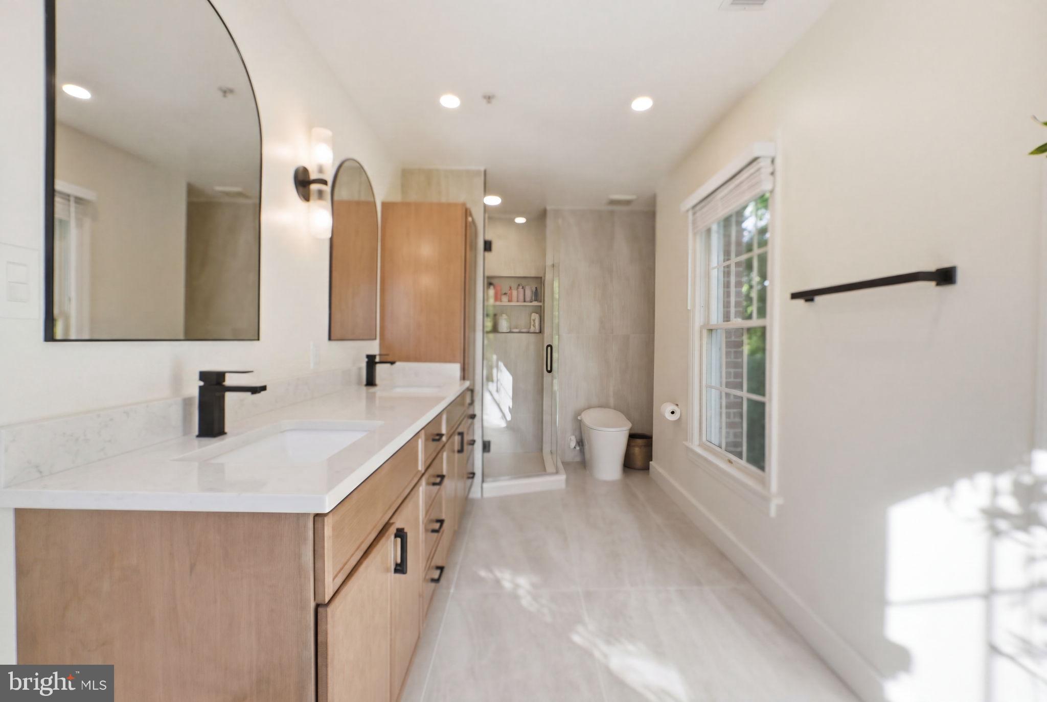 MCLEAN CREST - Residential