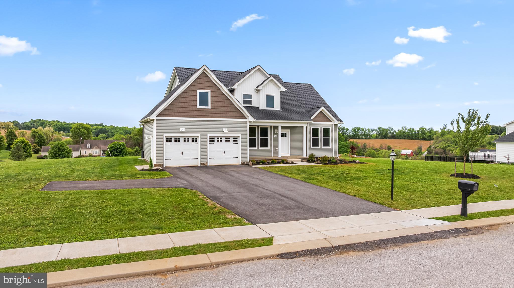 STEEPLE CHASE - Residential
