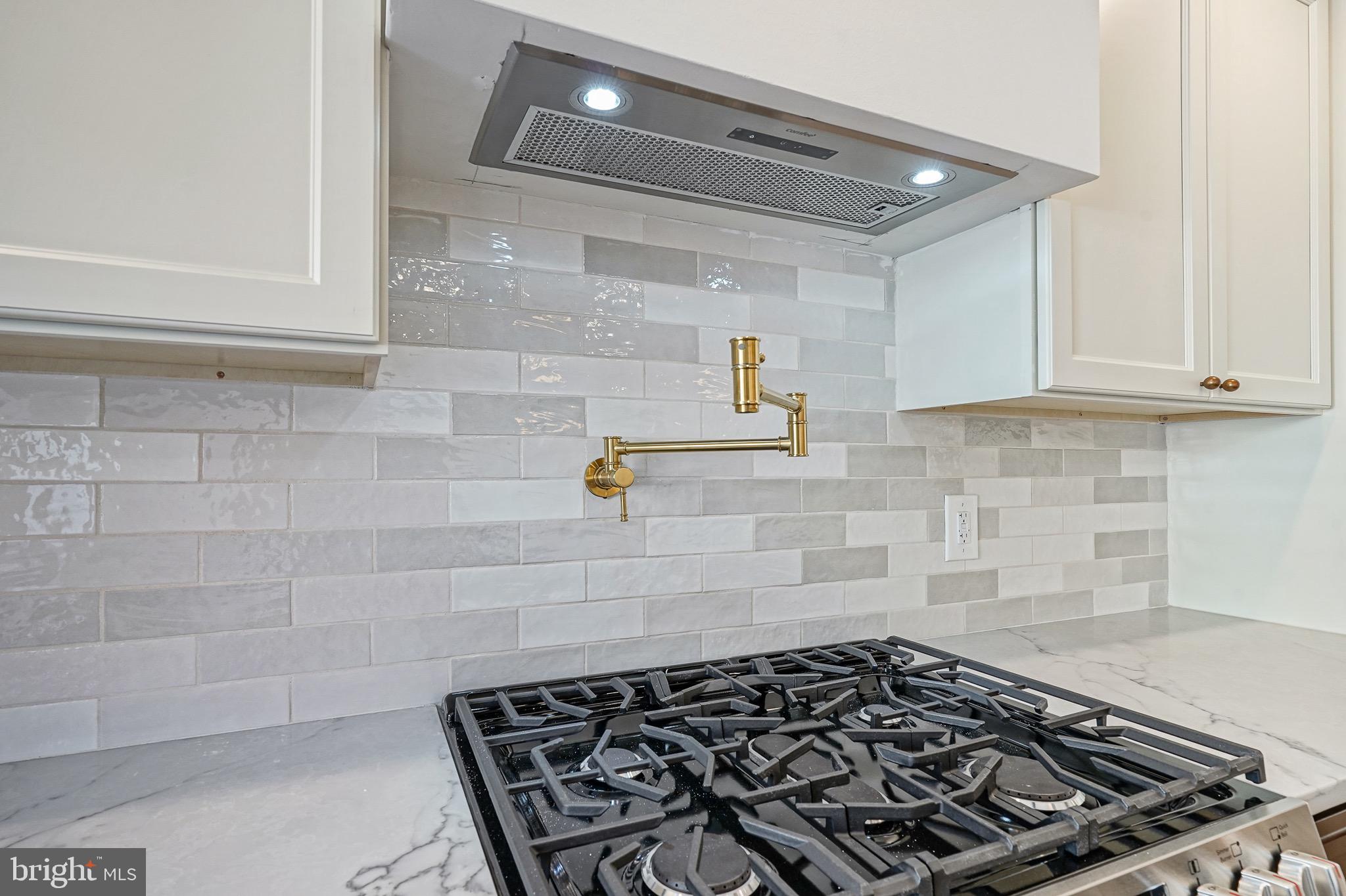 PASSYUNK SQUARE - Residential