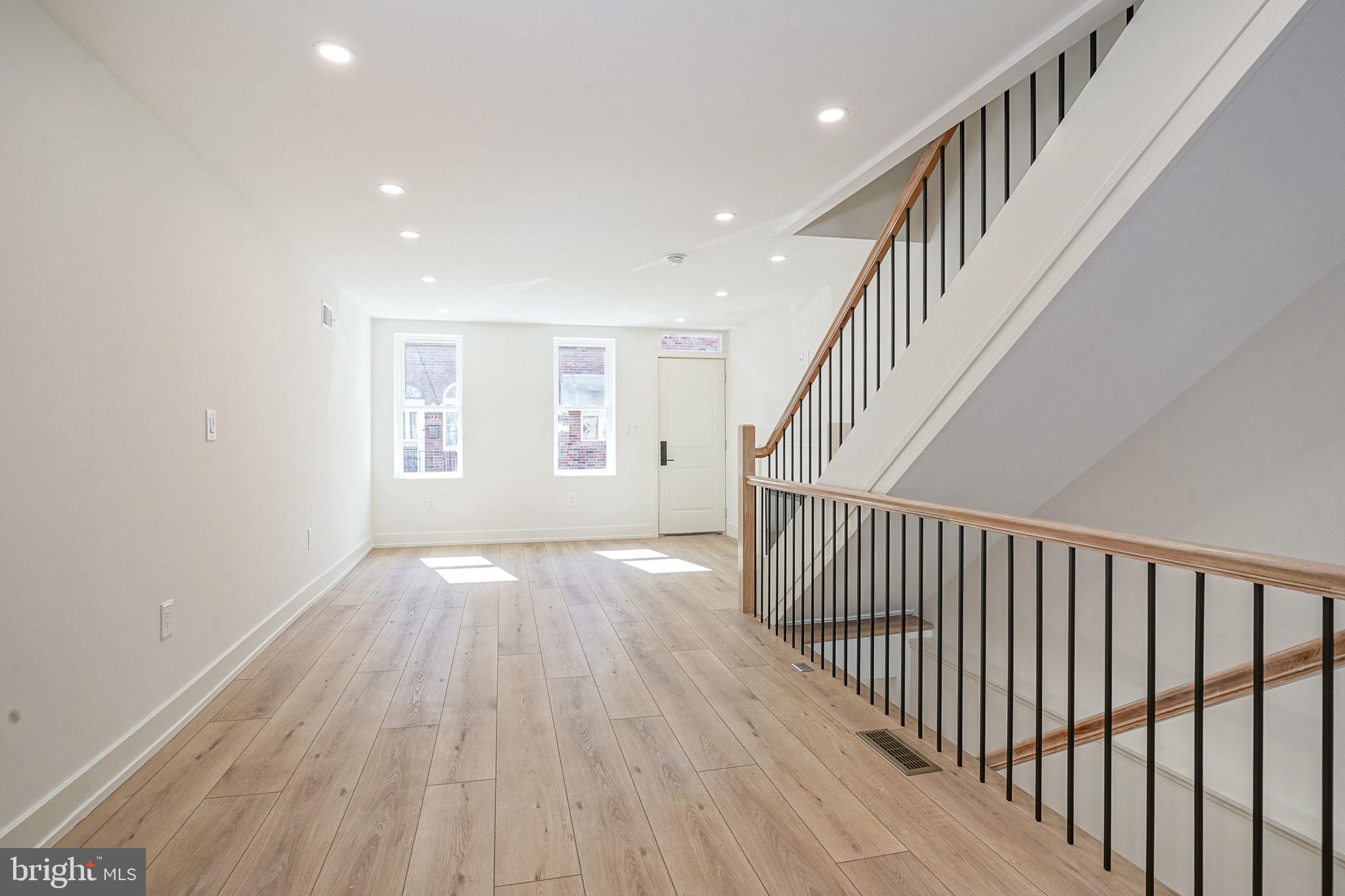 PASSYUNK SQUARE - Residential