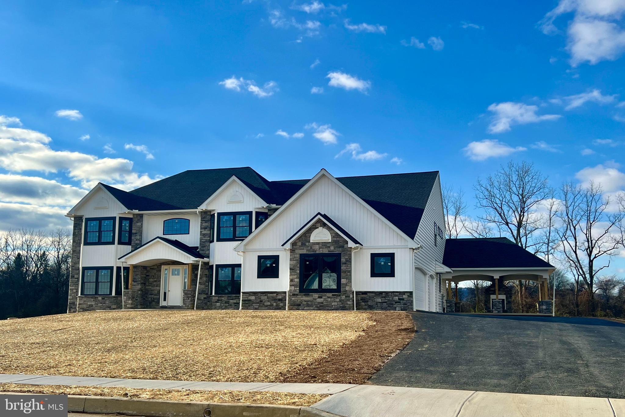 GREEN VALLEY CROSS - Residential