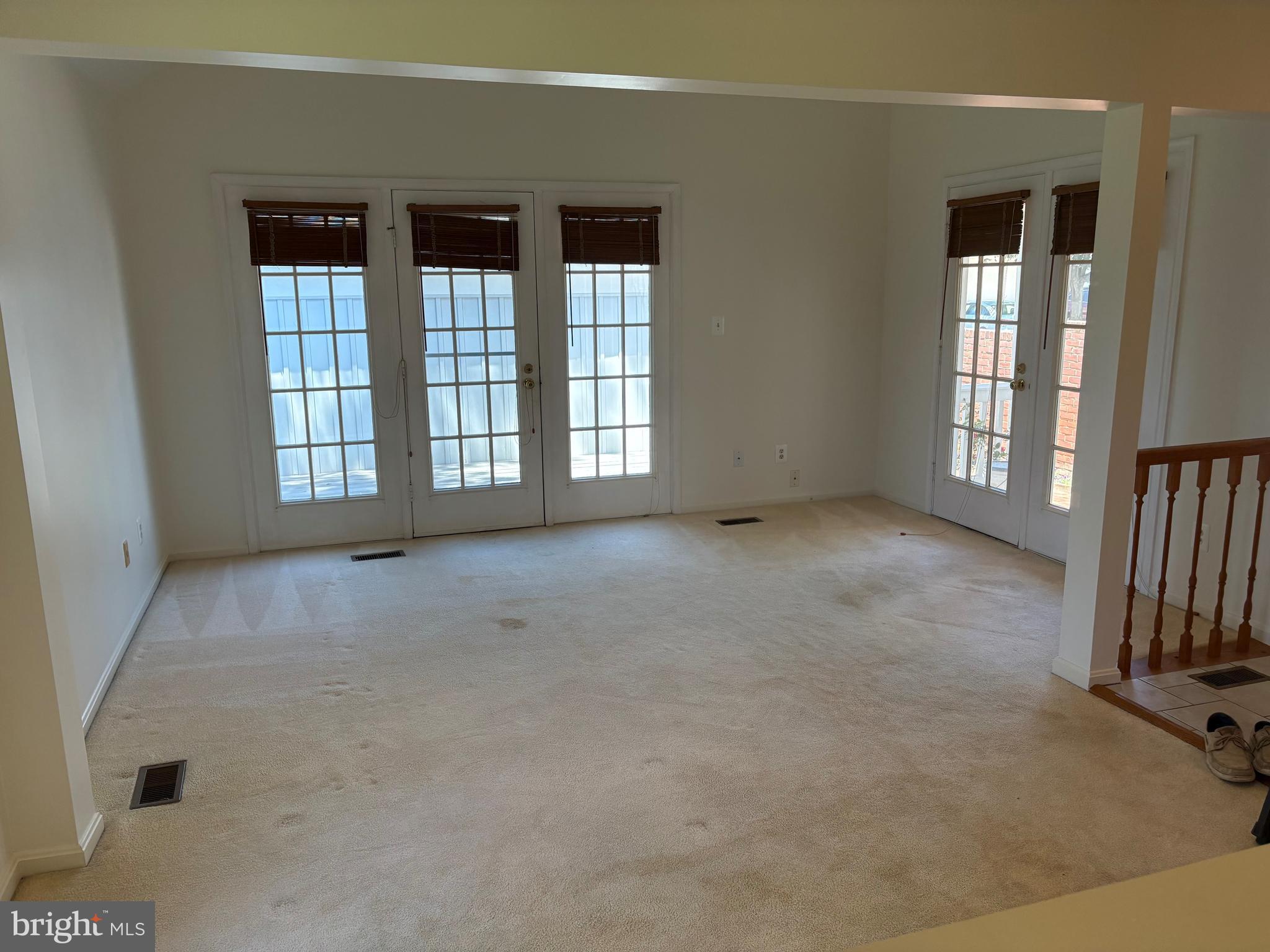 HIGHLAND HALL - Residential