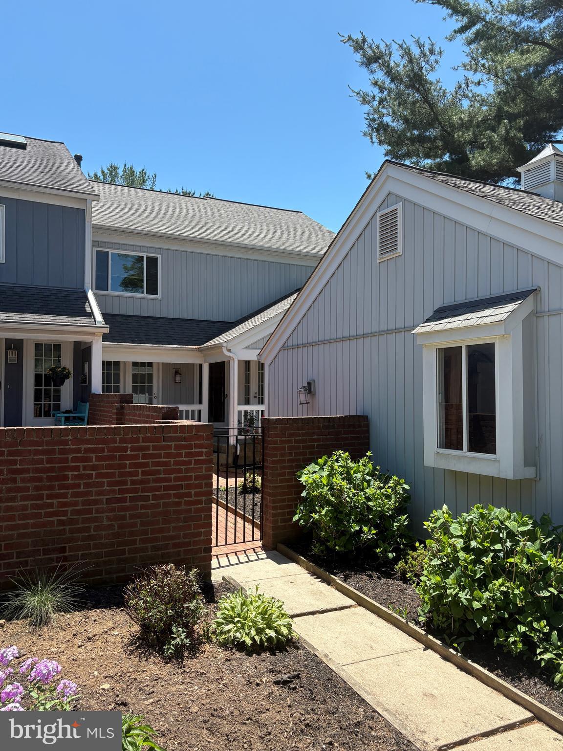 HIGHLAND HALL - Residential