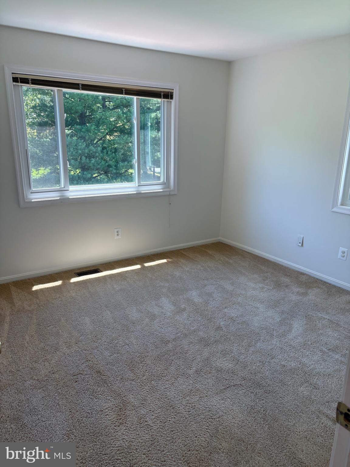 HIGHLAND HALL - Residential