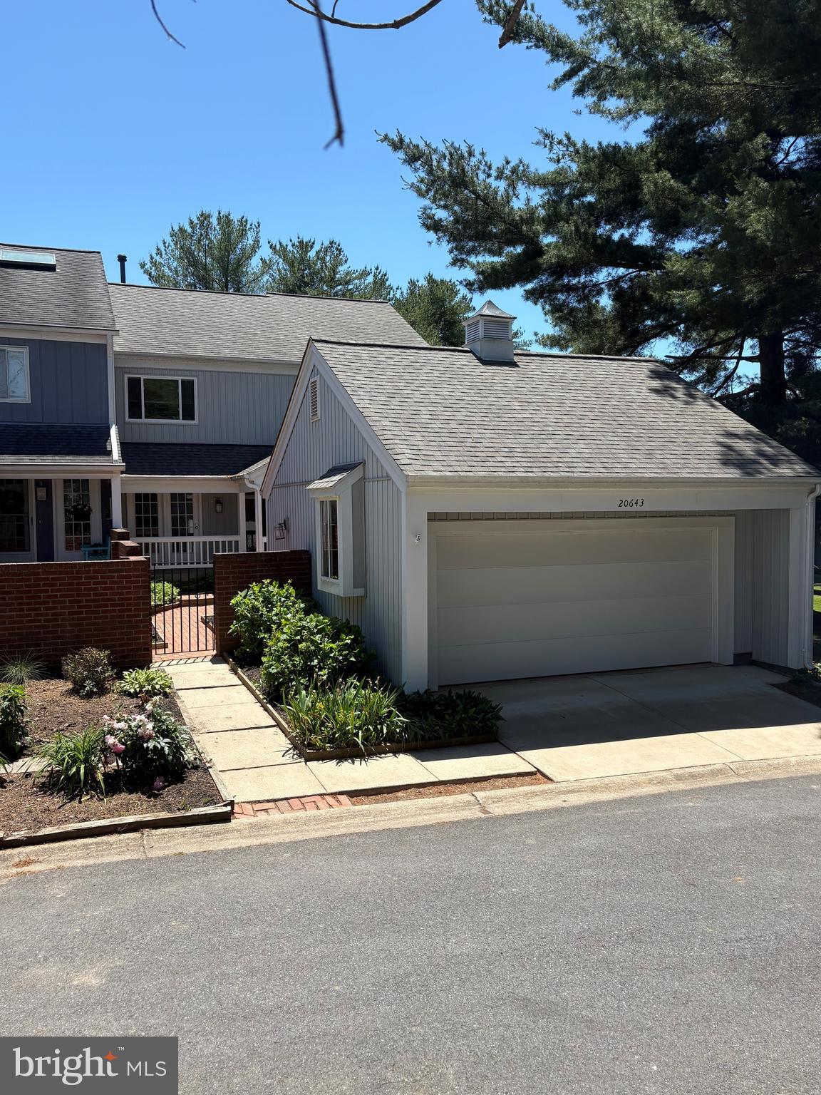 HIGHLAND HALL - Residential