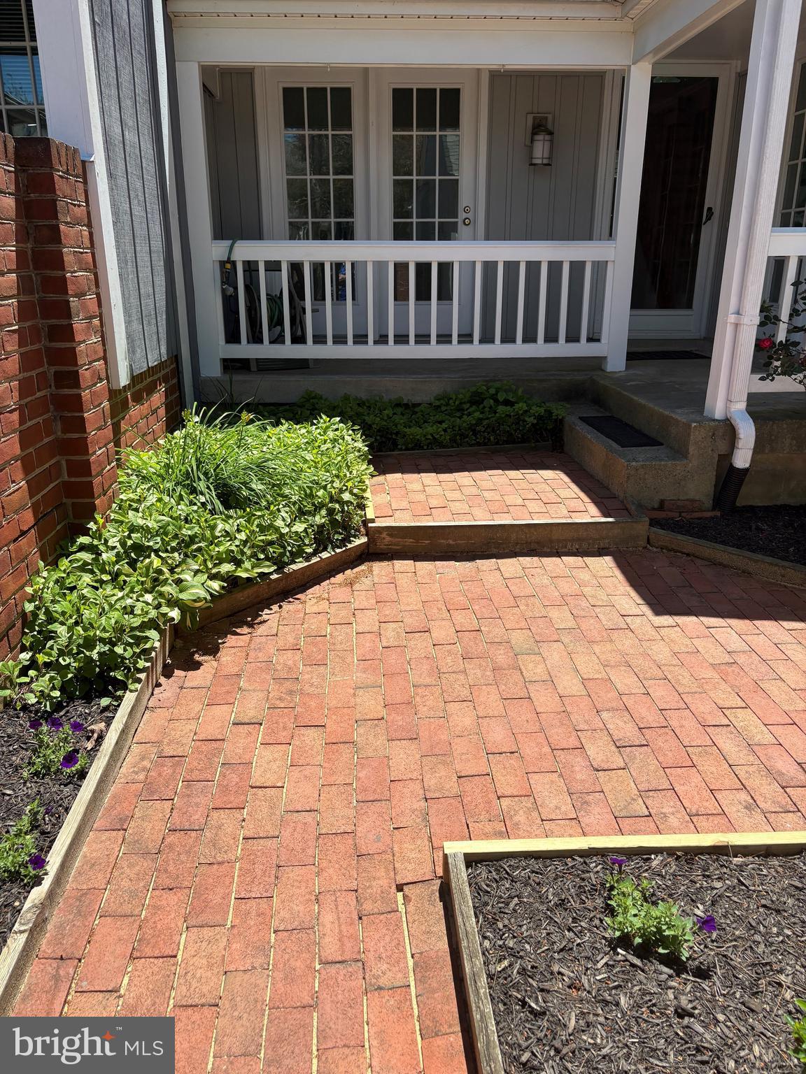 HIGHLAND HALL - Residential