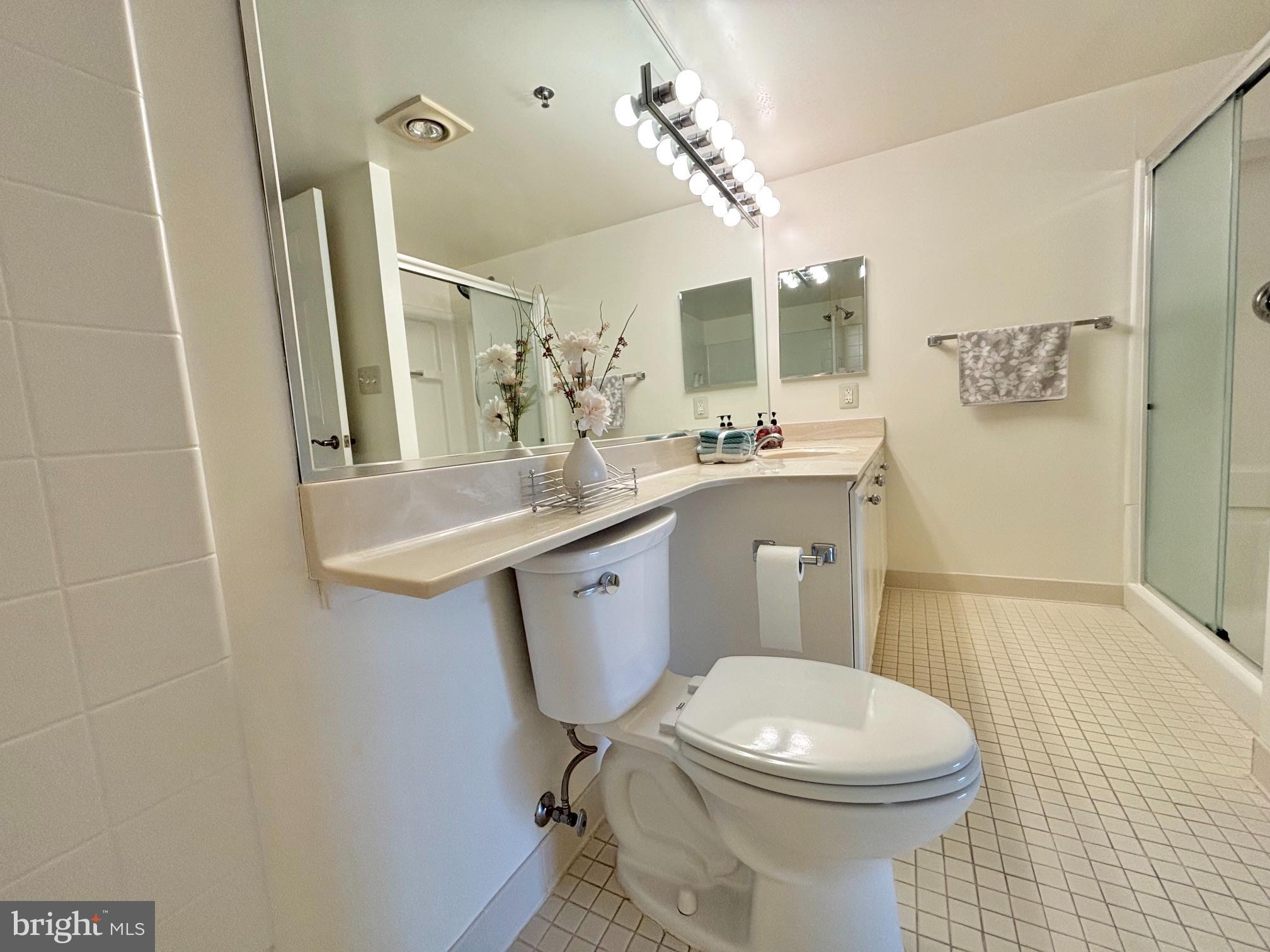 LEISURE WORLD - Residential