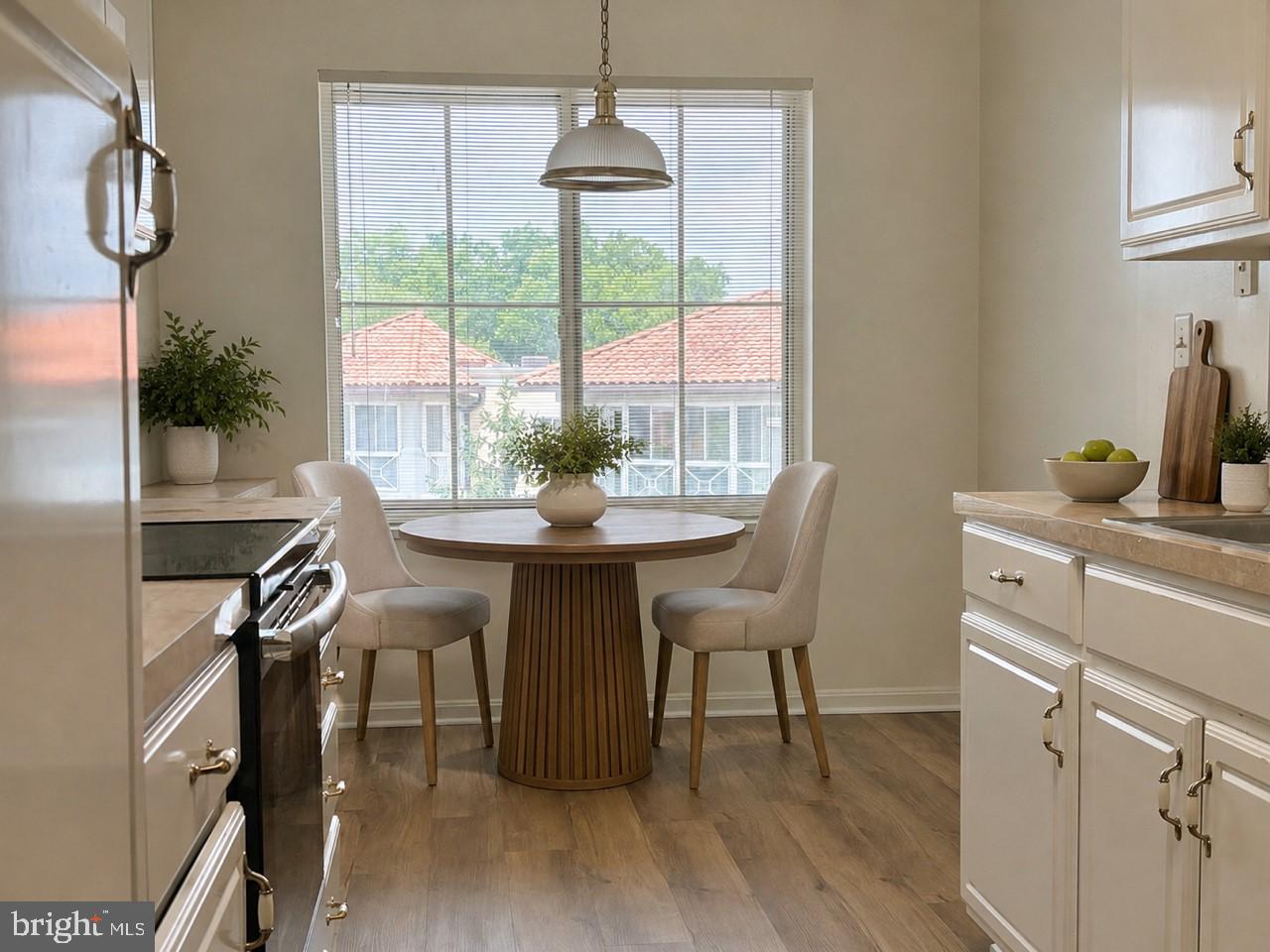 LEISURE WORLD - Residential